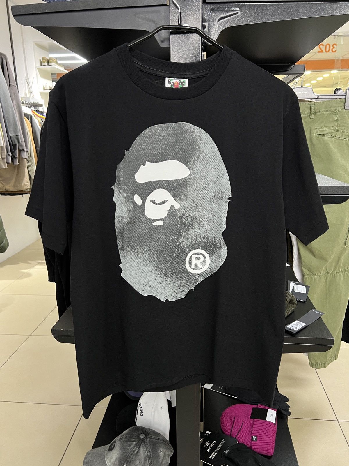 Bape A BATHING APE HIGH TONE BLEACH BIG APE HEAD TEE Size US M / EU 48-50 / 2 - 2 Thumbnail