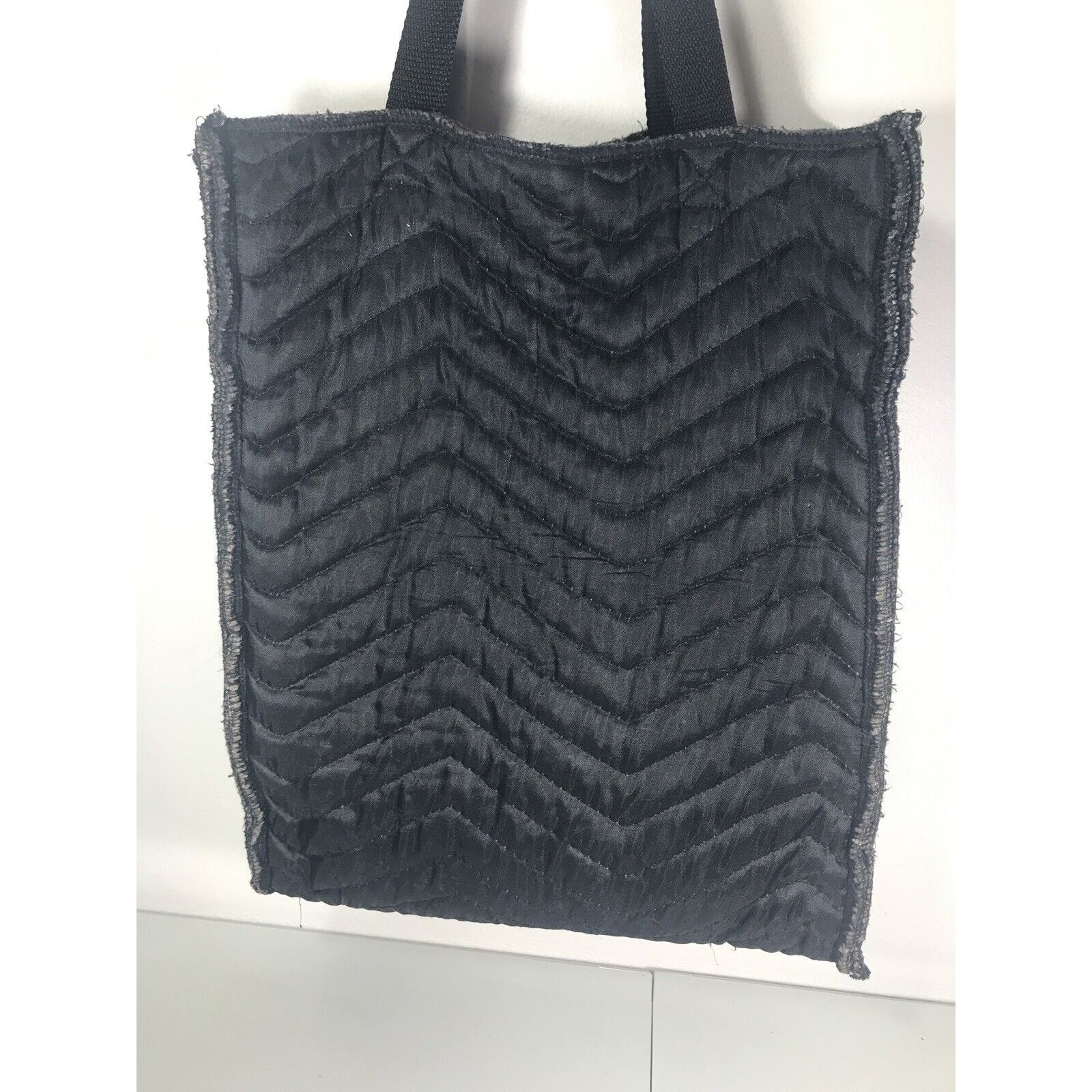 Other Heavy Quilted Reversible Rough-Cut Rock Well Black and Silve Size ONE SIZE - 4 Thumbnail