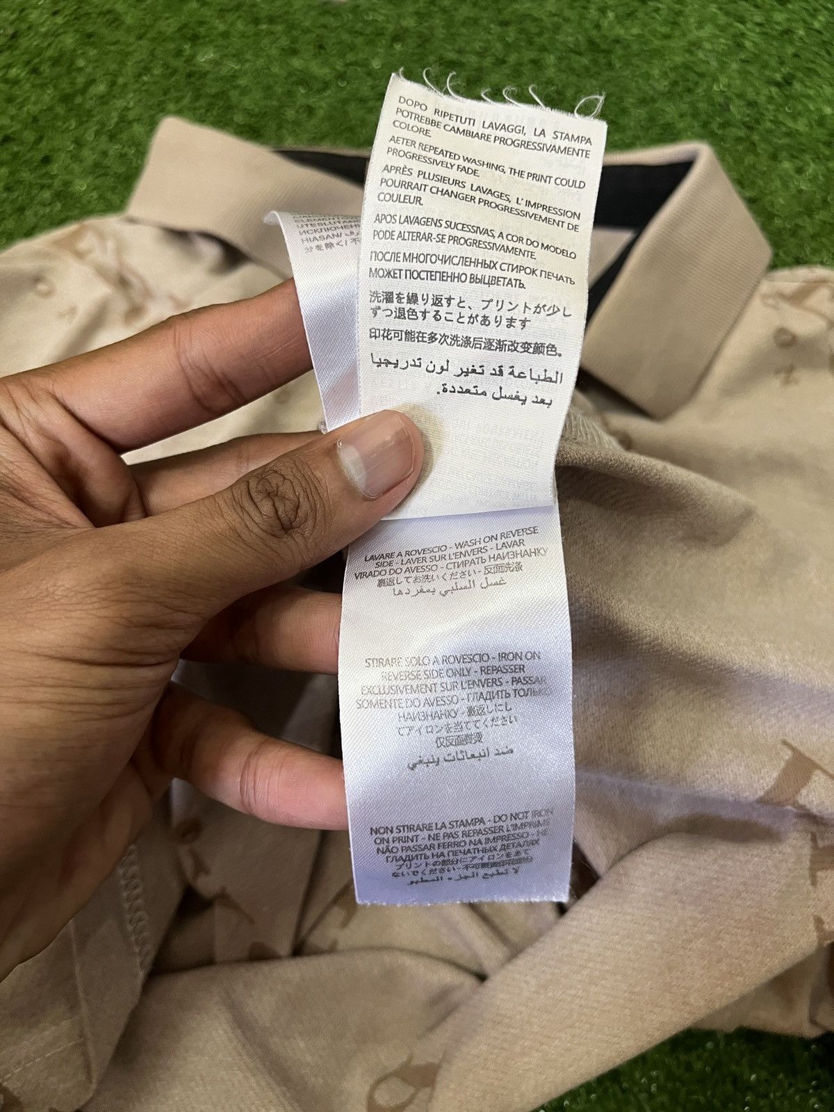 Burberry Burberry AOP Polo Size US L / EU 52-54 / 3 - 5 Thumbnail