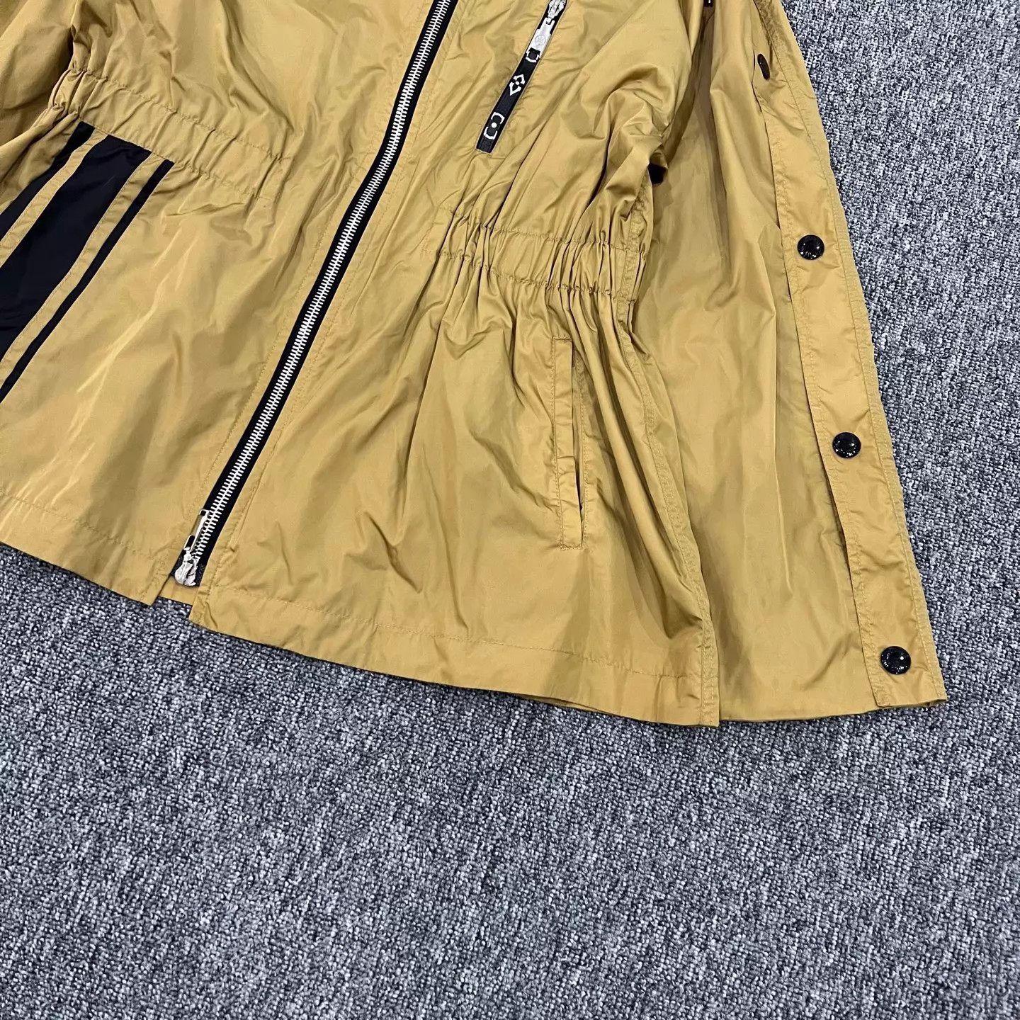 Louis Vuitton LV Monogram All Over Print Jacket 42 99 New Size M / US 6-8 / IT 42-44 - 4 Thumbnail