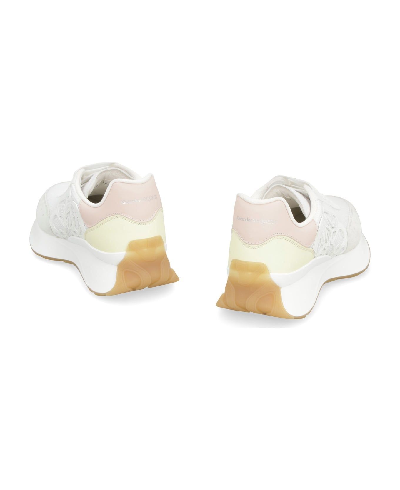 Alexander McQueen o1w1db10925 Sprint Runner in White Size US 10 / IT 40 - 3 Thumbnail