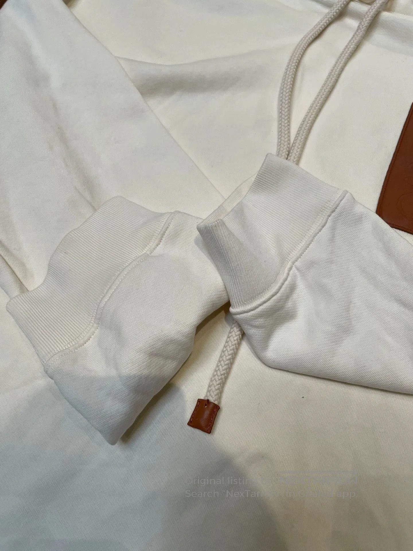 Loewe Loewe Beige Logo Pocket Hoodie L. Size US L / EU 52-54 / 3 - 3 Thumbnail