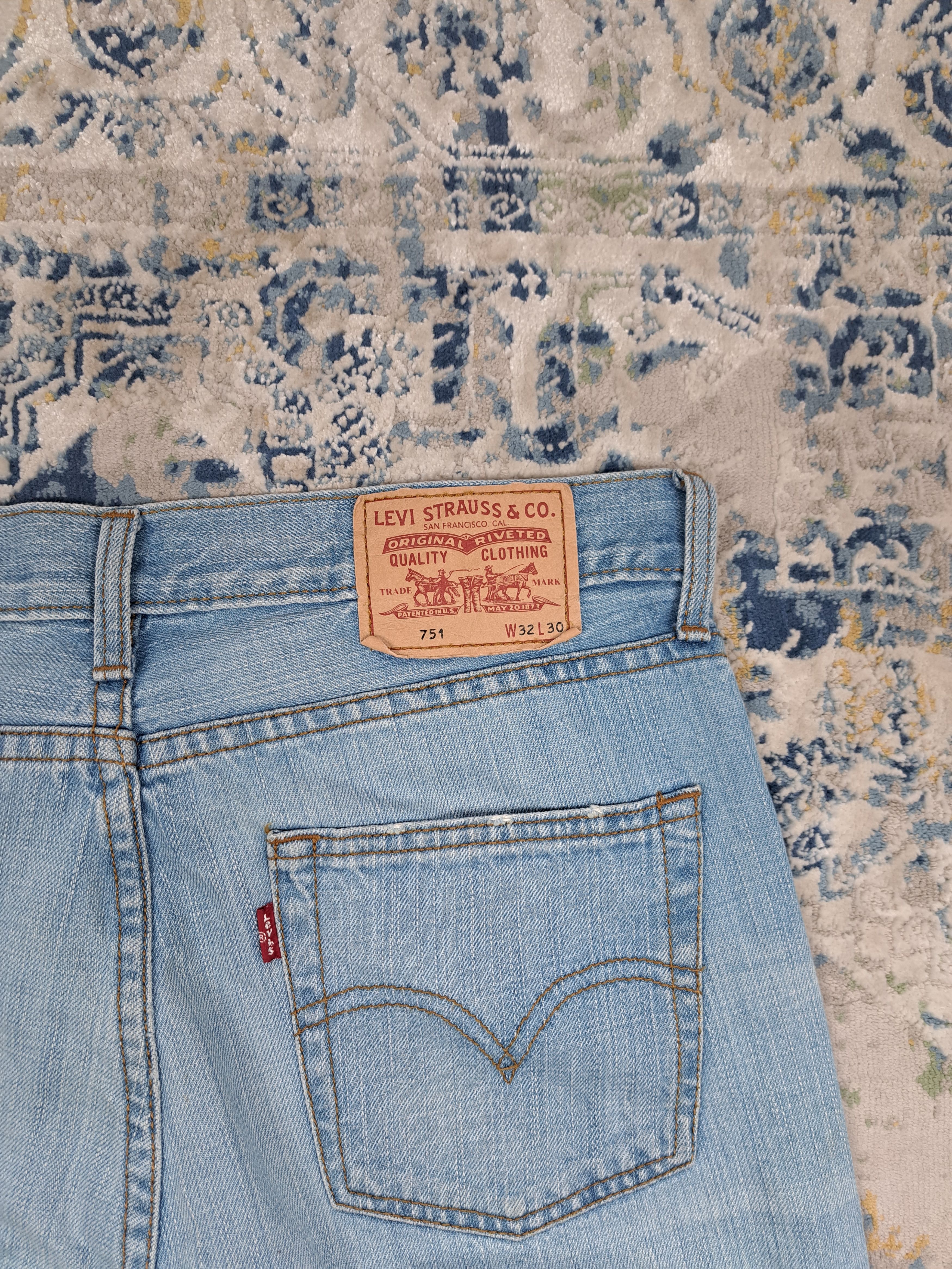 Levi's Vintage 00s Levis 751 Baby Blue Baggy Jeans Relaxed Denim Size US 32 / EU 48 - 3 Thumbnail
