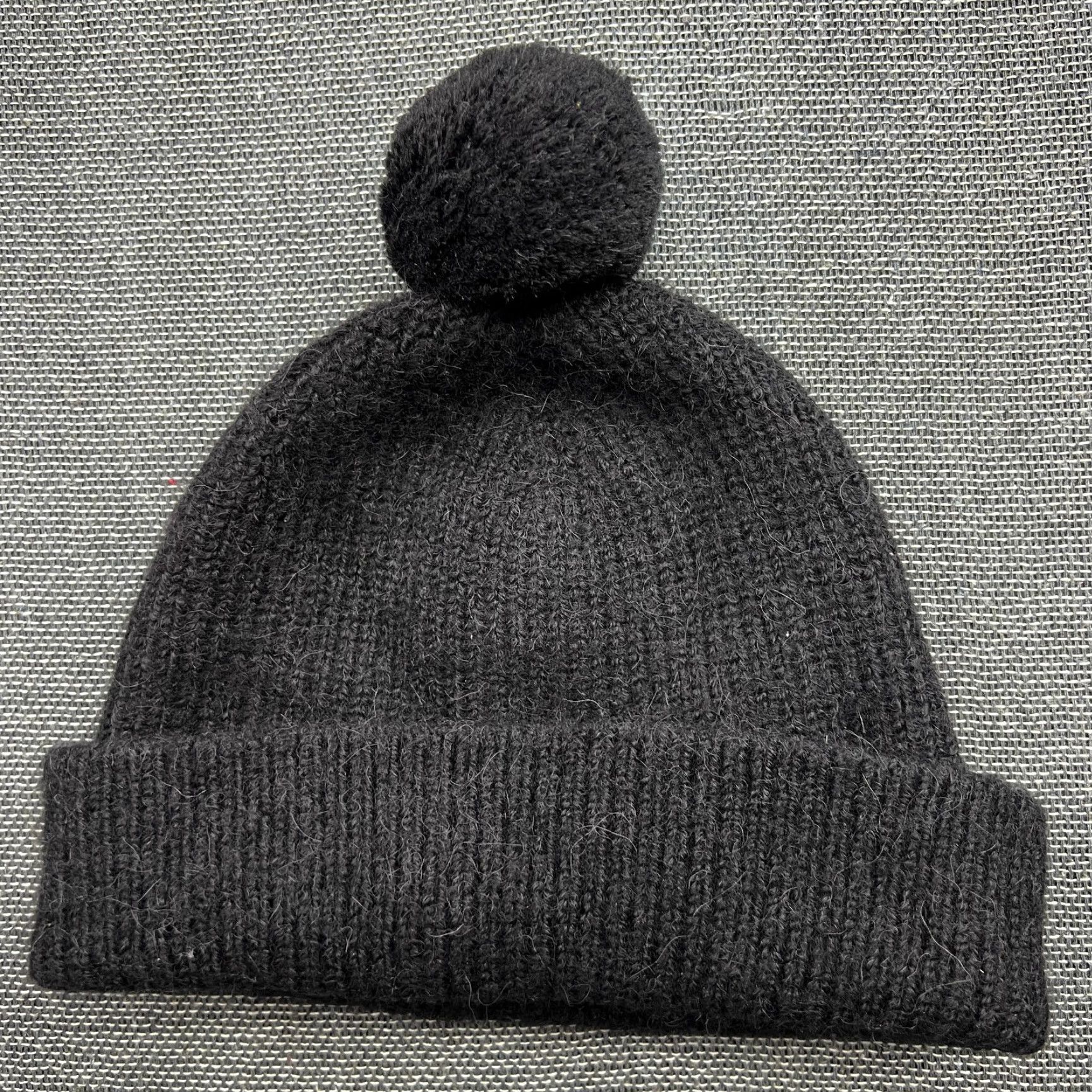 Arket ARKET Beanie Hat One Size Alpaca Cuffed Fleece Ribbon Black Pom Pom Knit Unisex Adults Beanie Size US M / EU 48-50 / 2 - 2 Thumbnail