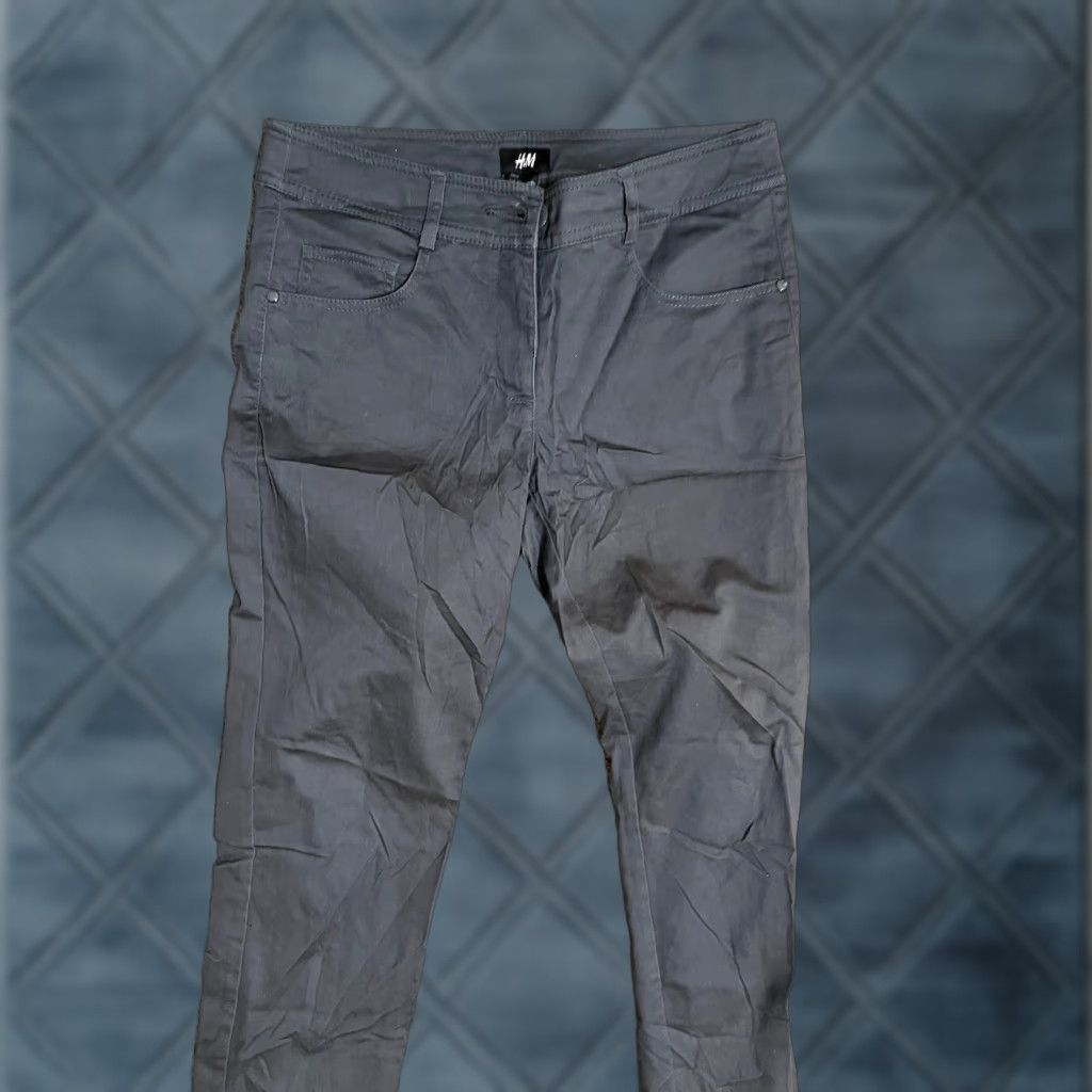 H&M H&M Pants Women 6 Gray Textured Button Waist Tapered Stretch Chino Flat Front Casual Size 28" / US 6 / IT 42 - 1 Thumbnail