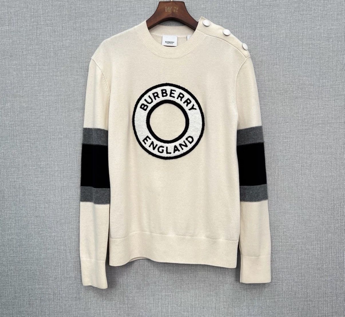 Burberry Burberry Off-White Button Flocked Logo Wool Knit Sweater Size US XXS / EU 40 - 1 Thumbnail