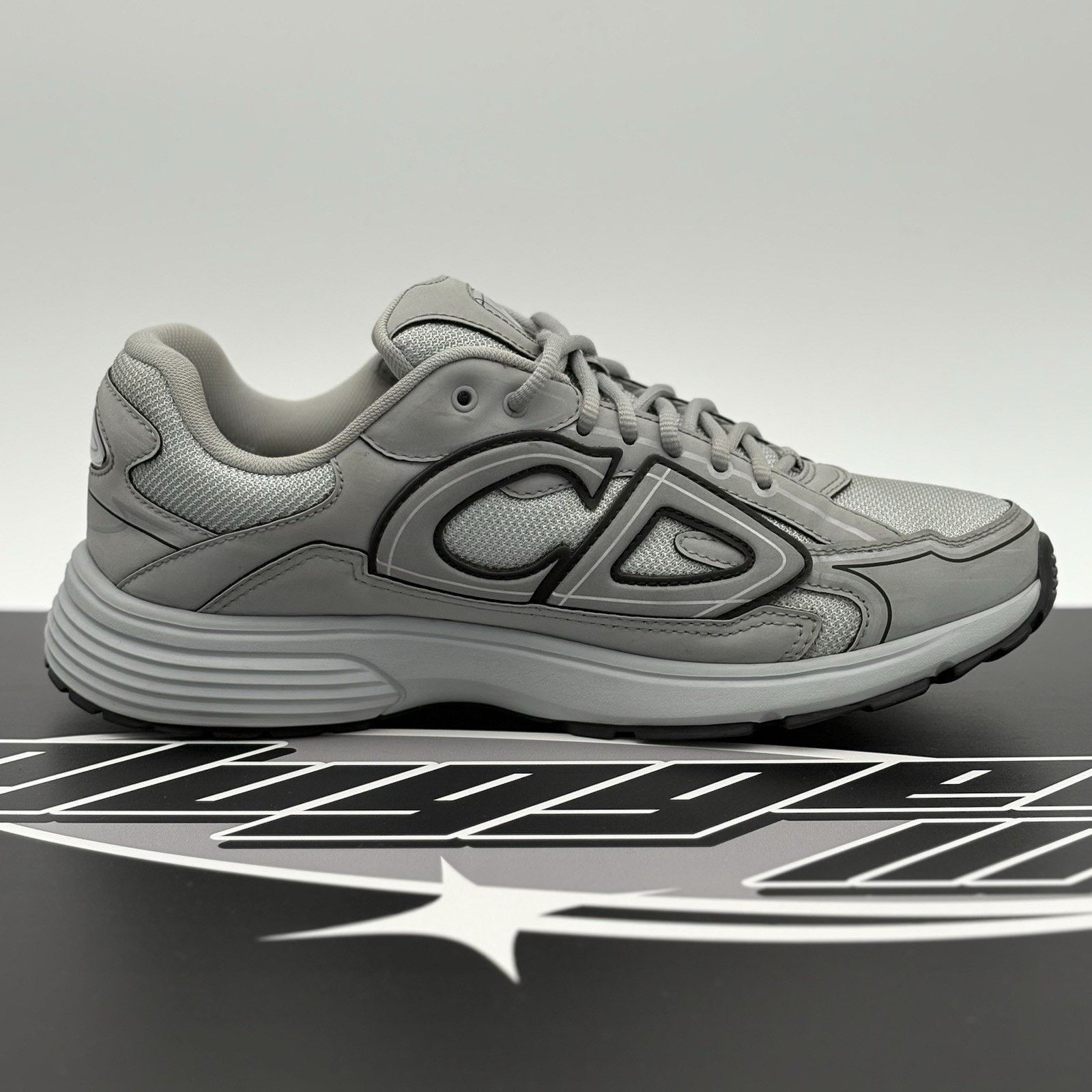 Dior B30 Reflective Sneaker ' Gray ' GREAT CONDITION!
