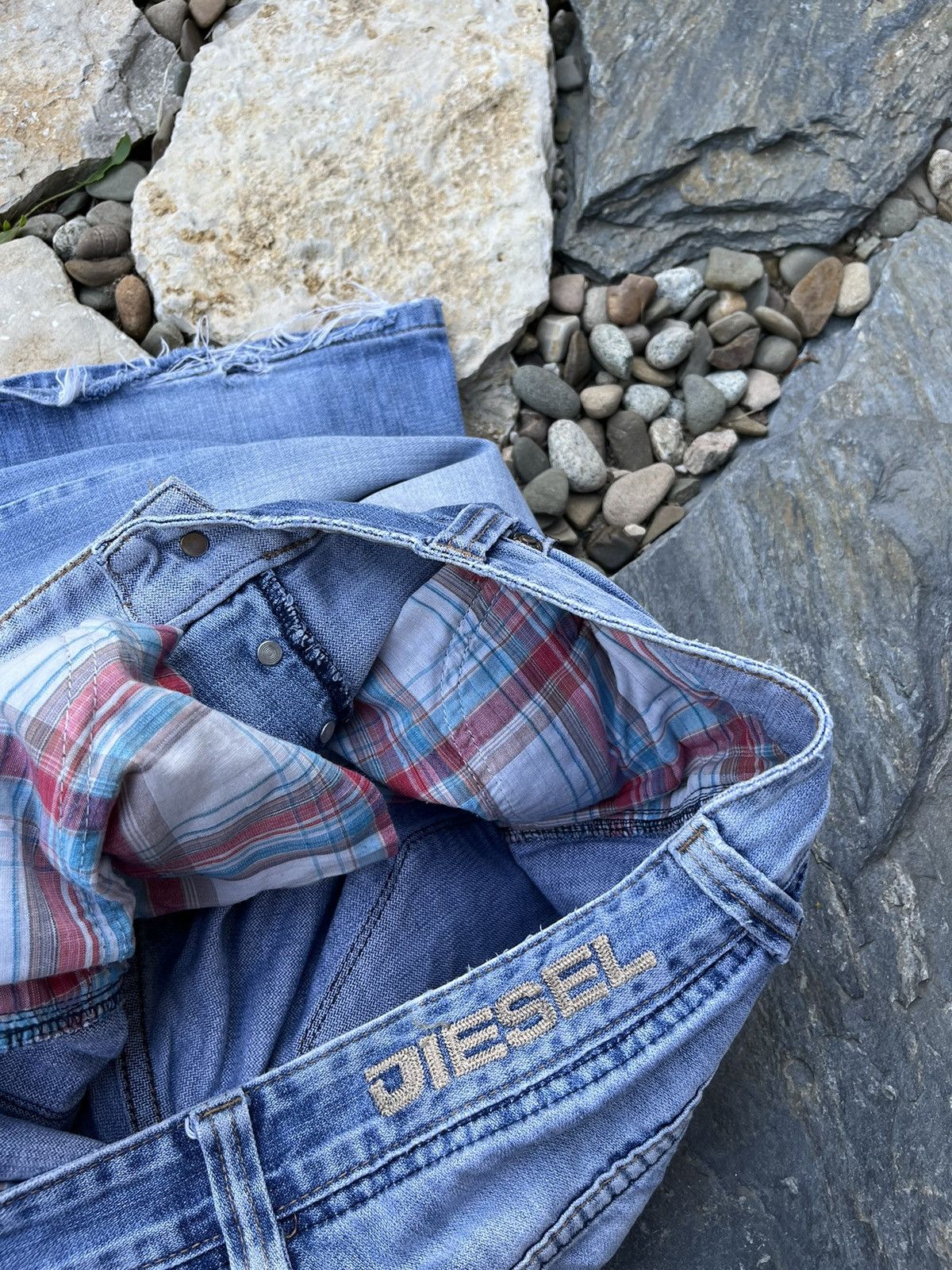 Diesel × Vintage Vintage Diesel freedom y2k baggy distressed thrashed jeans Size US 34 / EU 50 - 24 Thumbnail