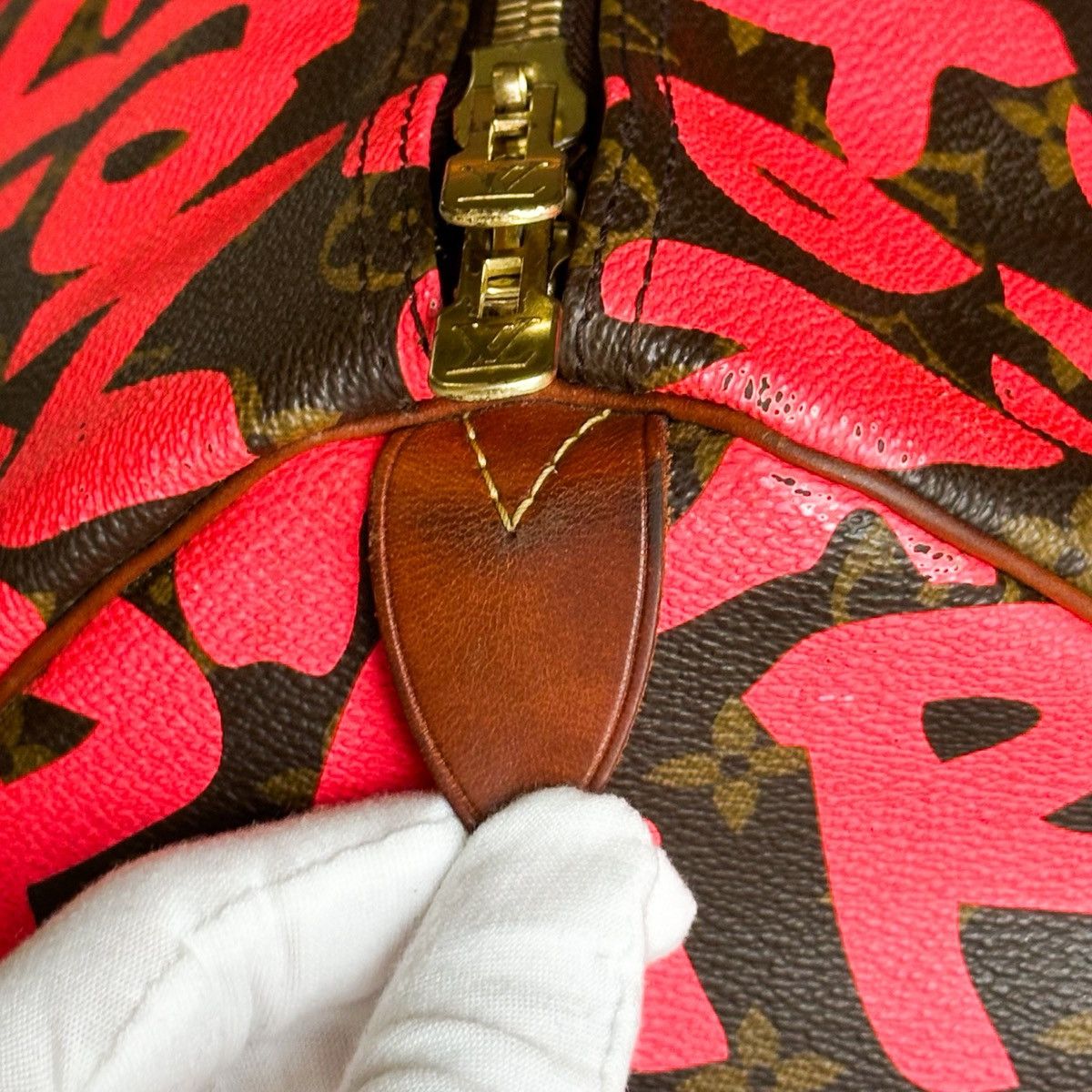 Louis Vuitton × Stephen Sprouse LV Stephen Sprouse Monogram Graffiti Keepall 50 Duffle Bag Size ONE SIZE - 10 Thumbnail