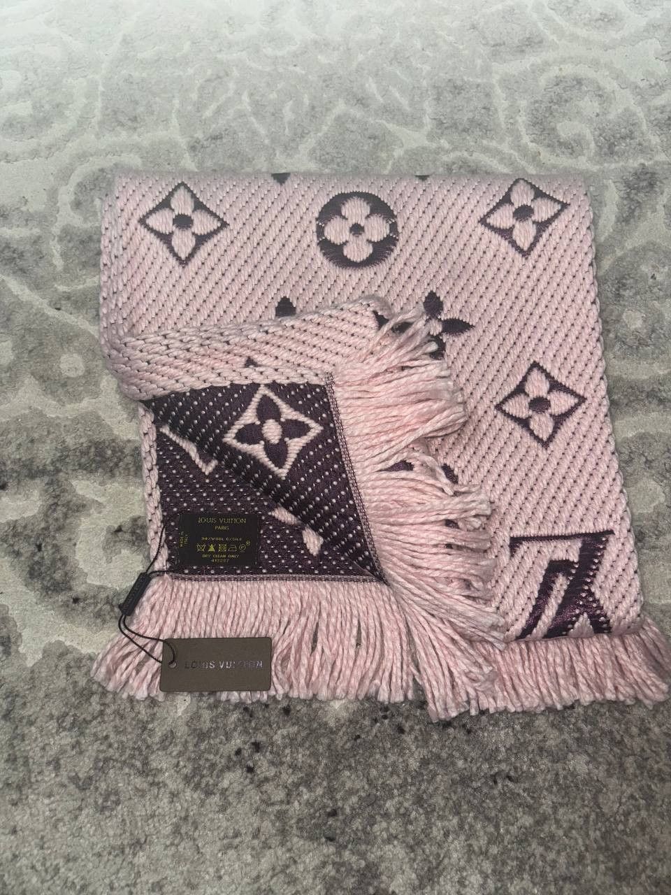 Louis Vuitton Louis Vuitton Monogram Reversible Scarf (Pink & Dark Purple) Size ONE SIZE - 3 Thumbnail