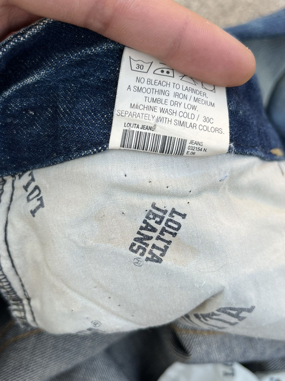 If Six Was Nine Vtg LOLITA EXOTIC DISTRESSED DENIM perfectly Size US 34 / EU 50 - 11 Thumbnail