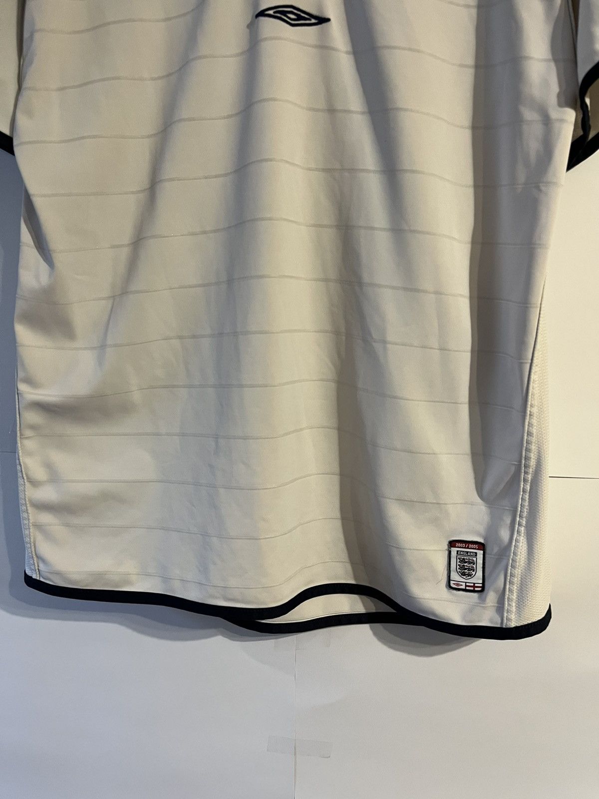 Umbro Umbro England 2003-05 Home Reversible Polo Soccer Jersey Size US L / EU 52-54 / 3 - 9 Thumbnail