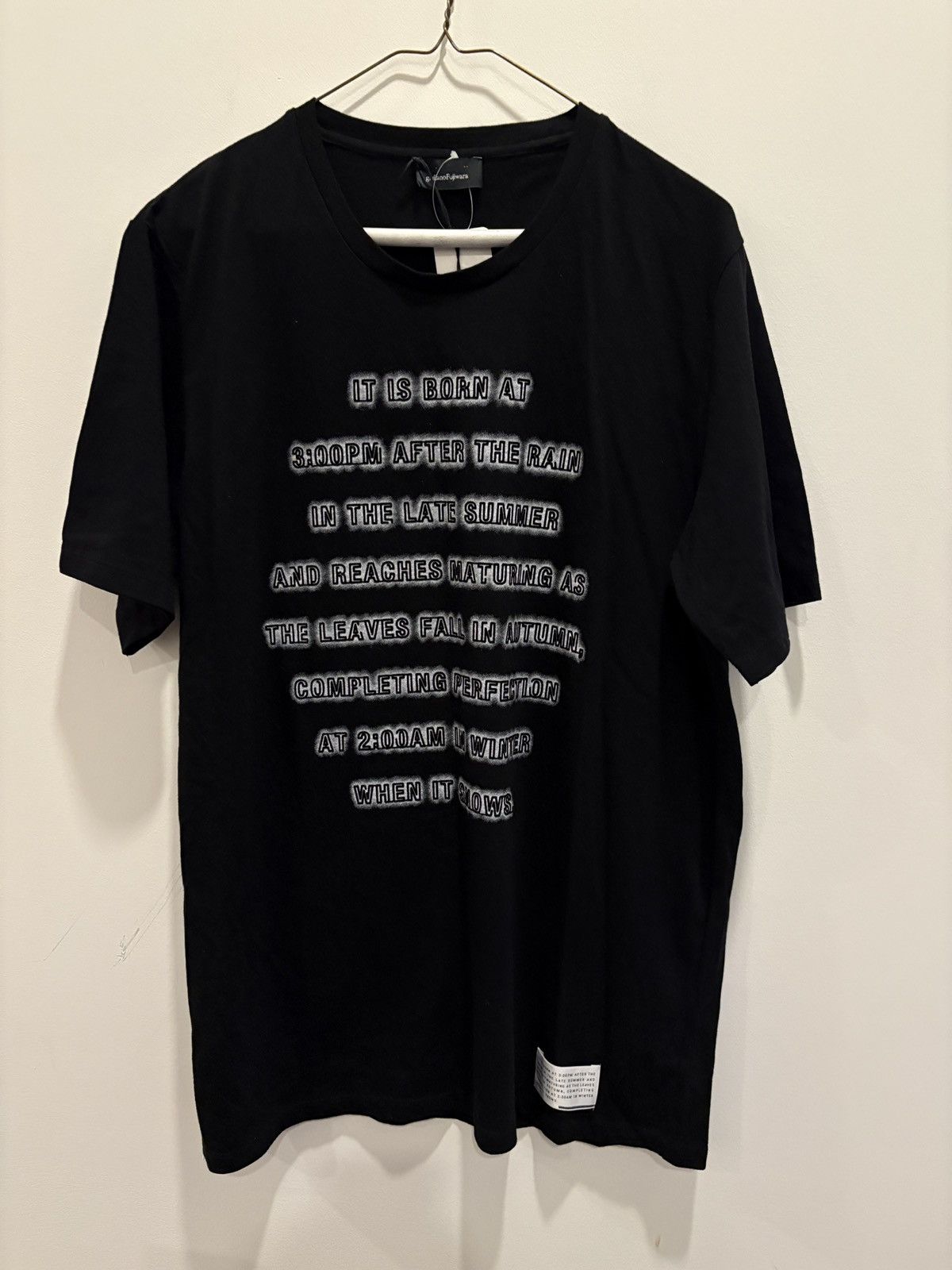 Giuliano Fujiwara Giuliano Fujiwara text block T Size US XL / EU 56 / 4 - 1 Thumbnail