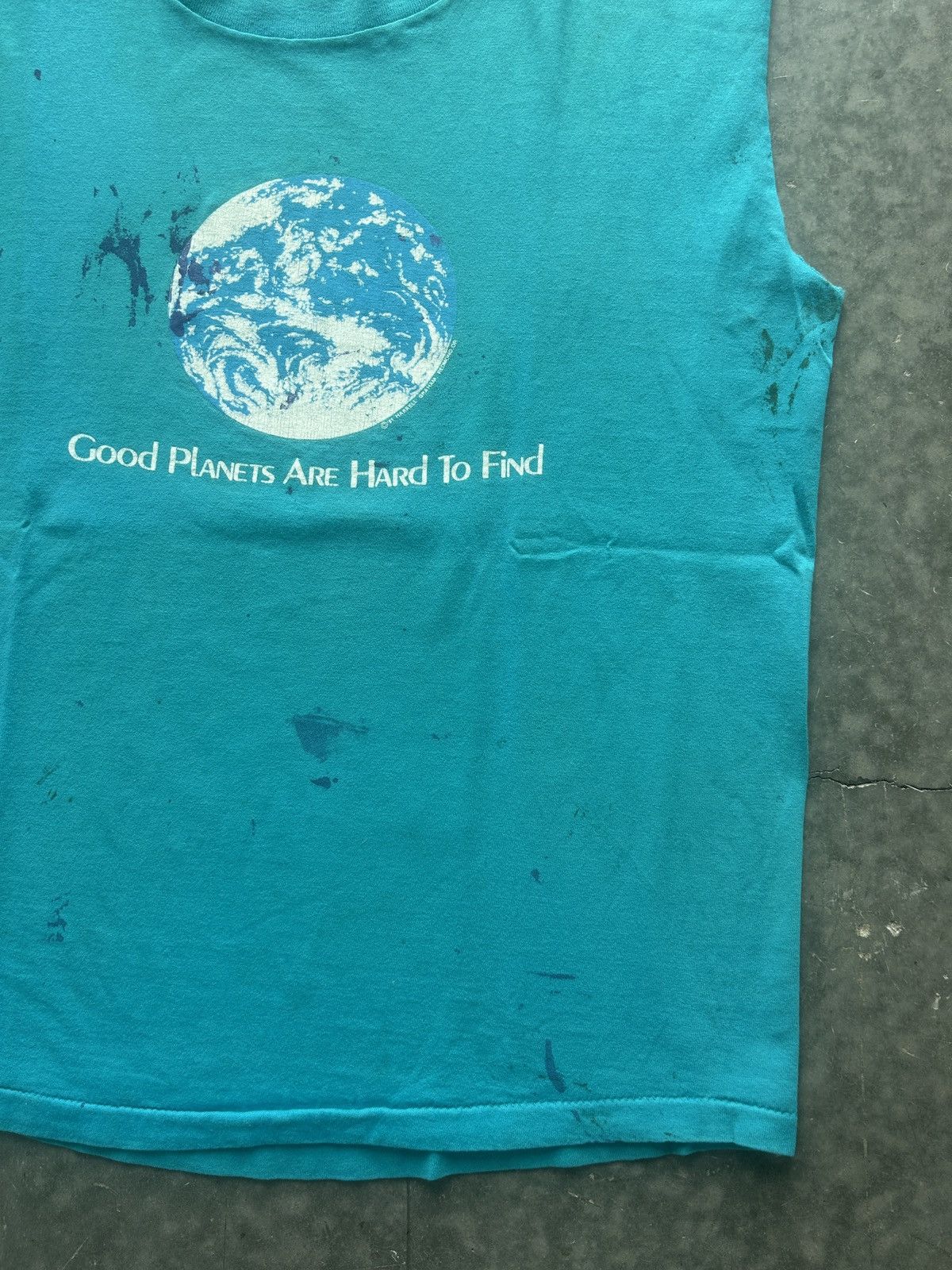 Vintage Vintage 80s Good Planets Are Hard To Find Graphic Tee Size US M / EU 48-50 / 2 - 4 Thumbnail
