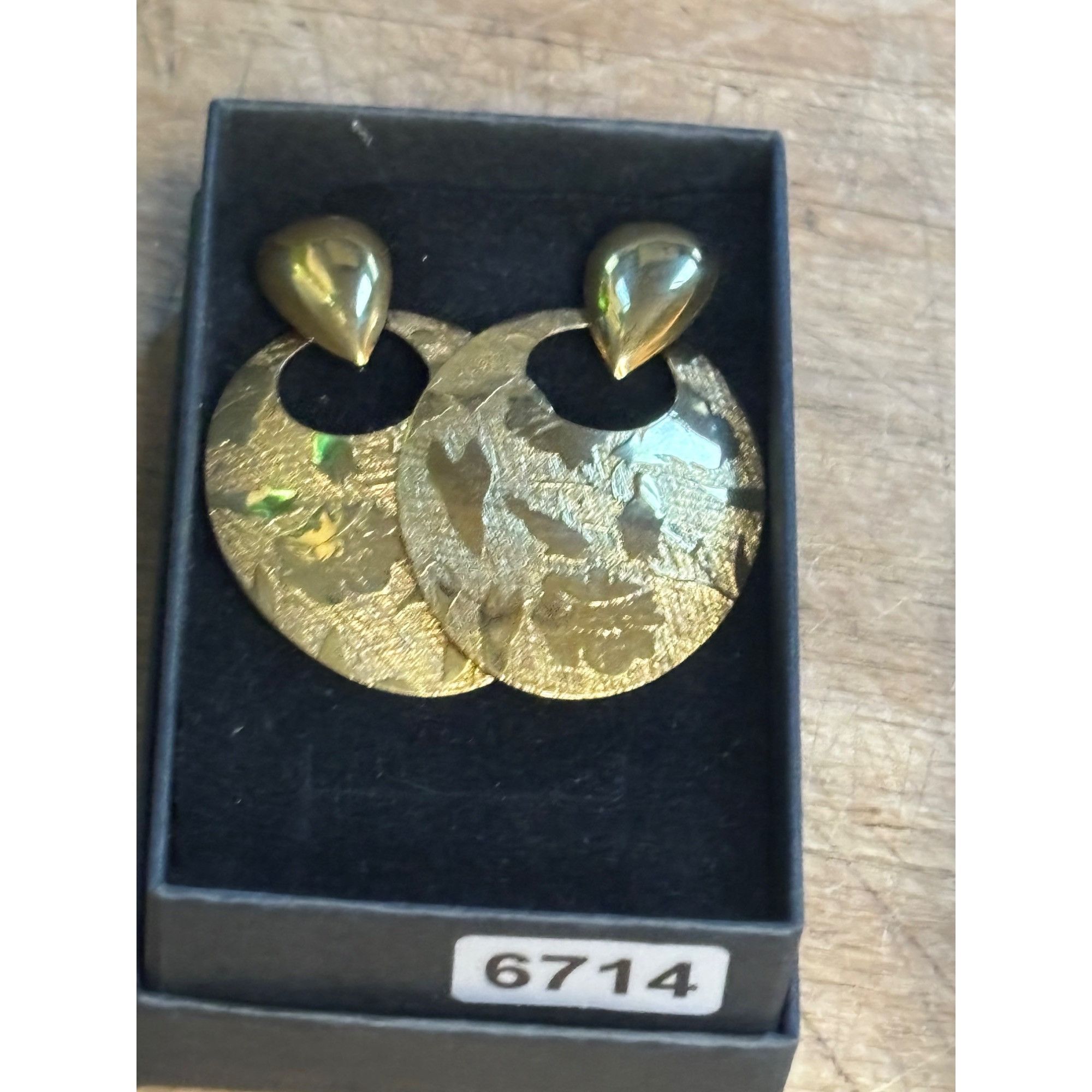 Other Elegant Teardrop Doorknocker Gold Tone Dangle Earrings Size ONE SIZE - 2 Thumbnail