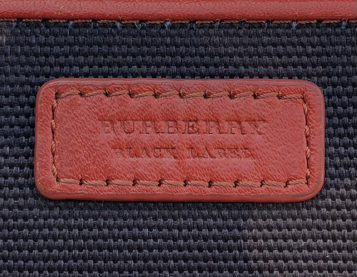 Burberry Burberry Black Label Camo Mini Bag Key Holder Size ONE SIZE - 7 Thumbnail