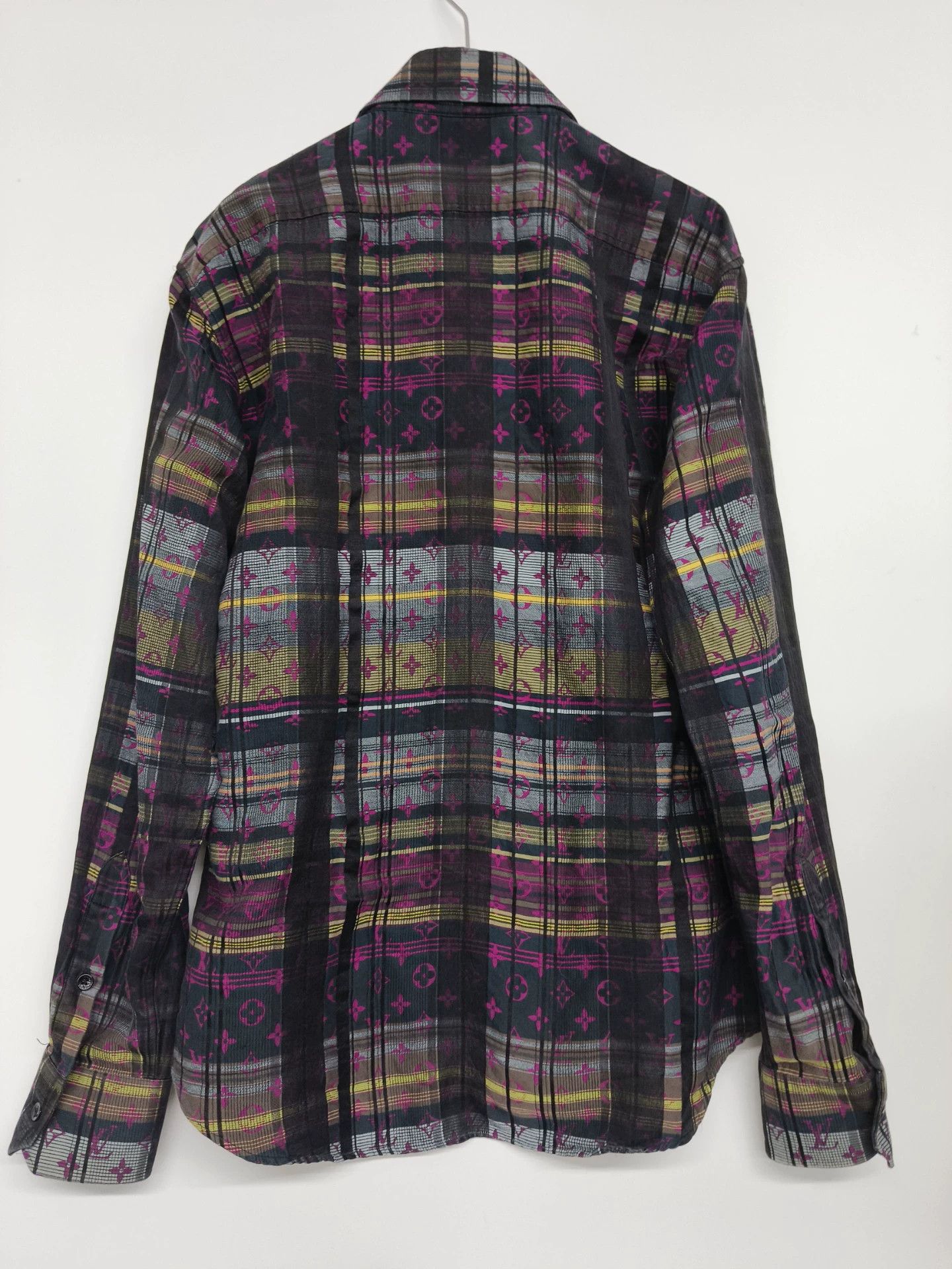 Louis Vuitton LV 45S/108C/69L/64SL shirt Size XL / US 12-14 / IT 48-50 - 2 Thumbnail