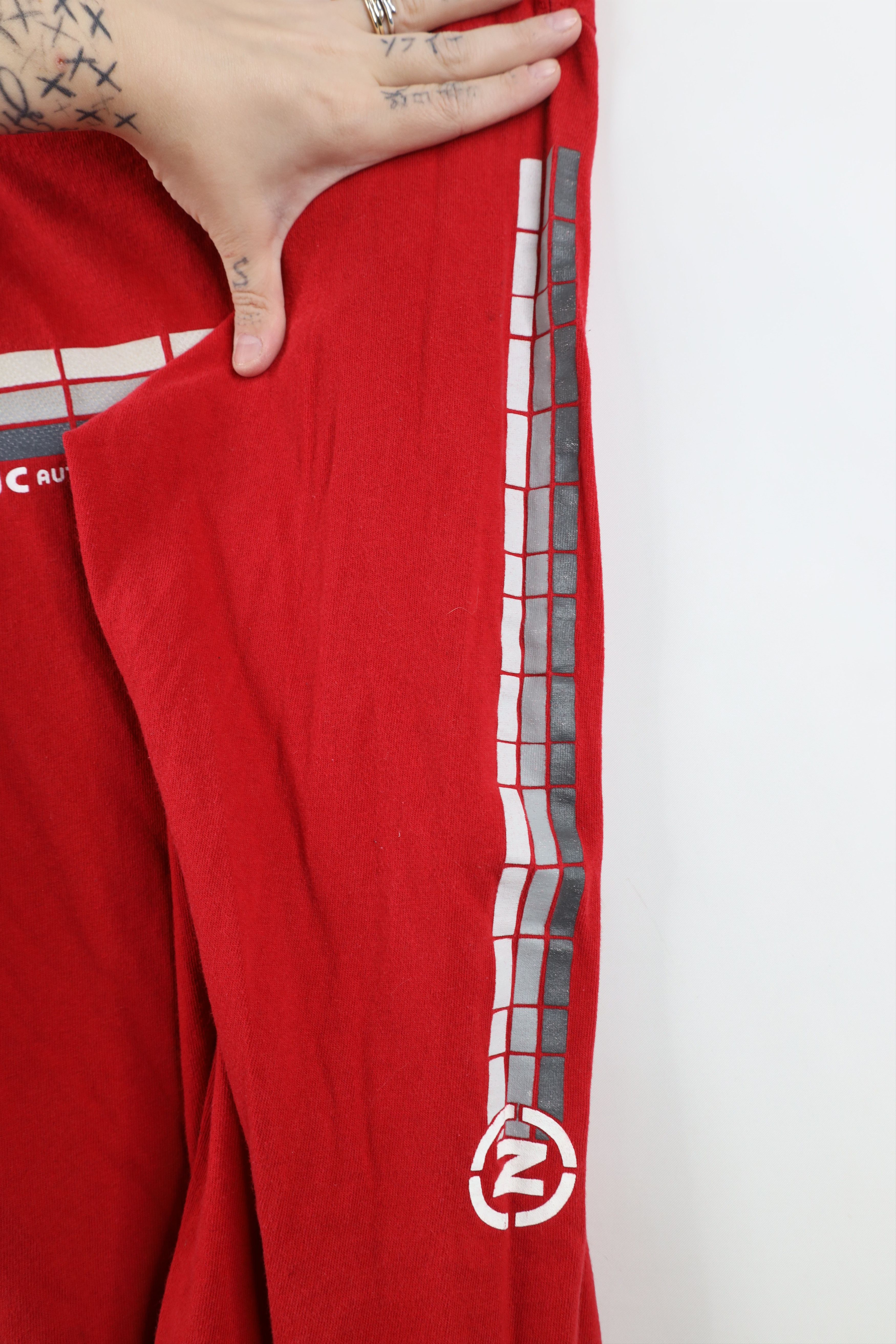 Nautica Vintage 90s Nautica Spell Out Long Sleeve T-Shirt Red Size US M / EU 48-50 / 2 - 10 Thumbnail