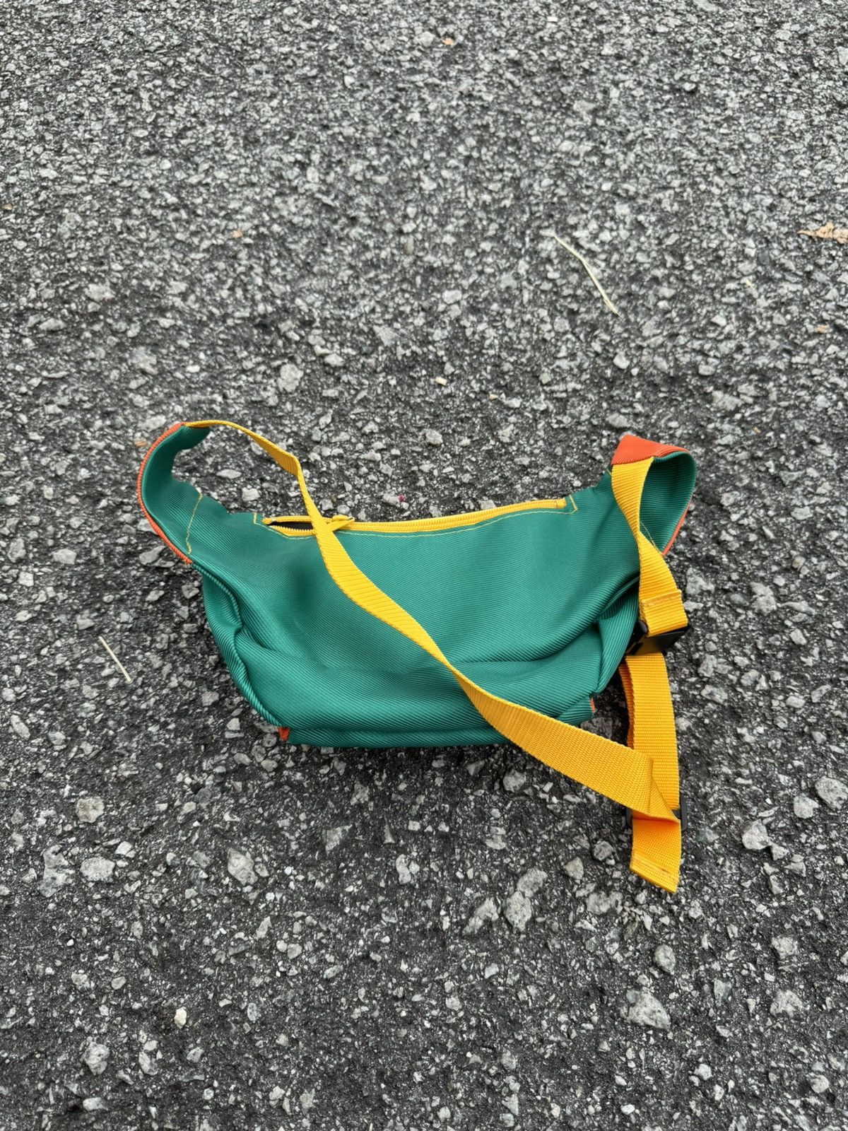 Benetton × Formula 1 × United Colors Of Benetton Very Rare Benetton Formula1 Racing Team Pouch Bag Size ONE SIZE - 3 Thumbnail