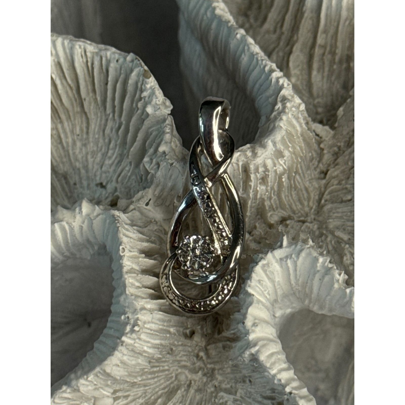 Jewelry ELEGANT 925 STERLING SILVER DIAMONDS PENDANT Size ONE SIZE - 3 Thumbnail