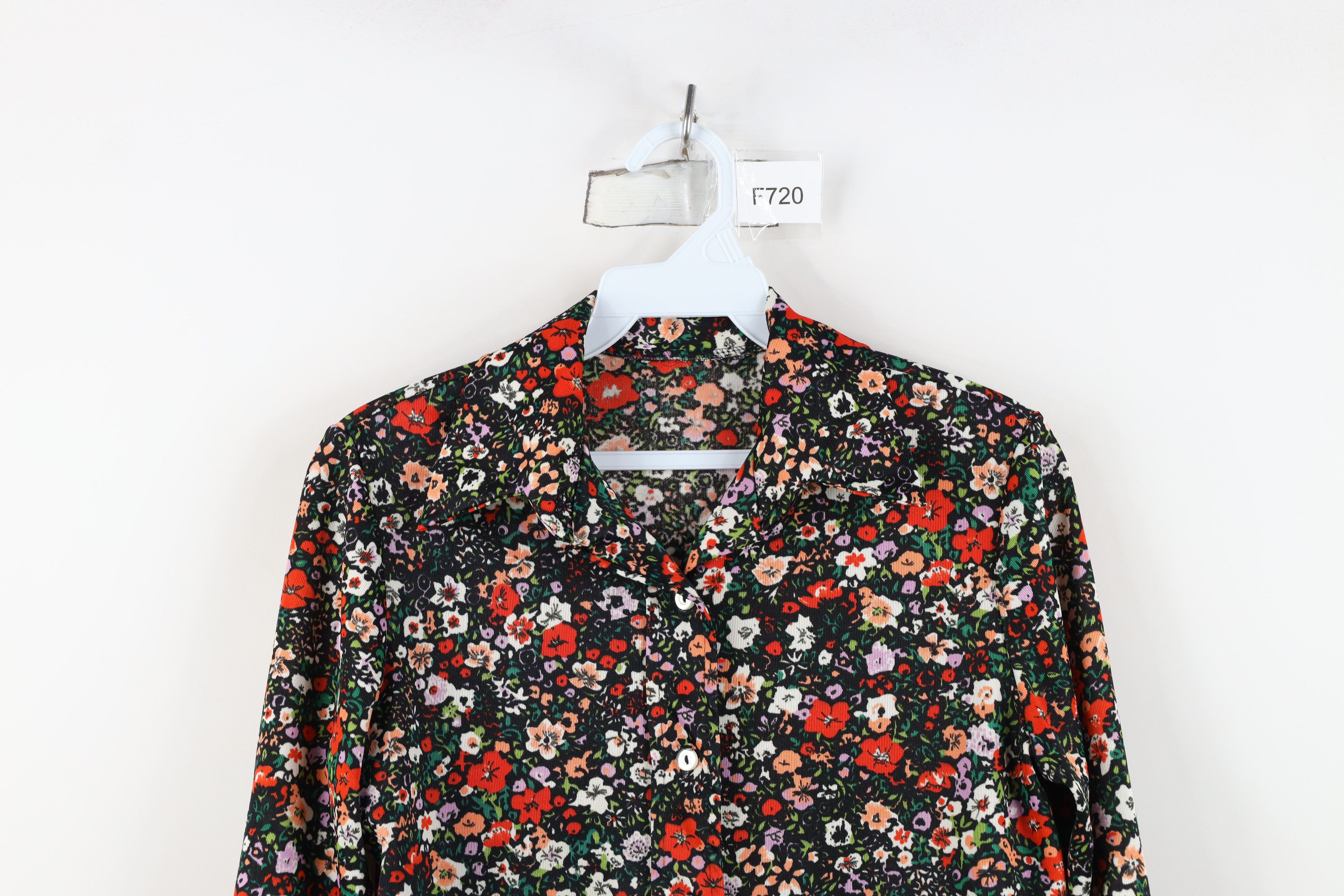 Vintage Vintage 60s 70s Streetwear Floral Knit Collared Button Shirt Size M / US 6-8 / IT 42-44 - 2 Thumbnail