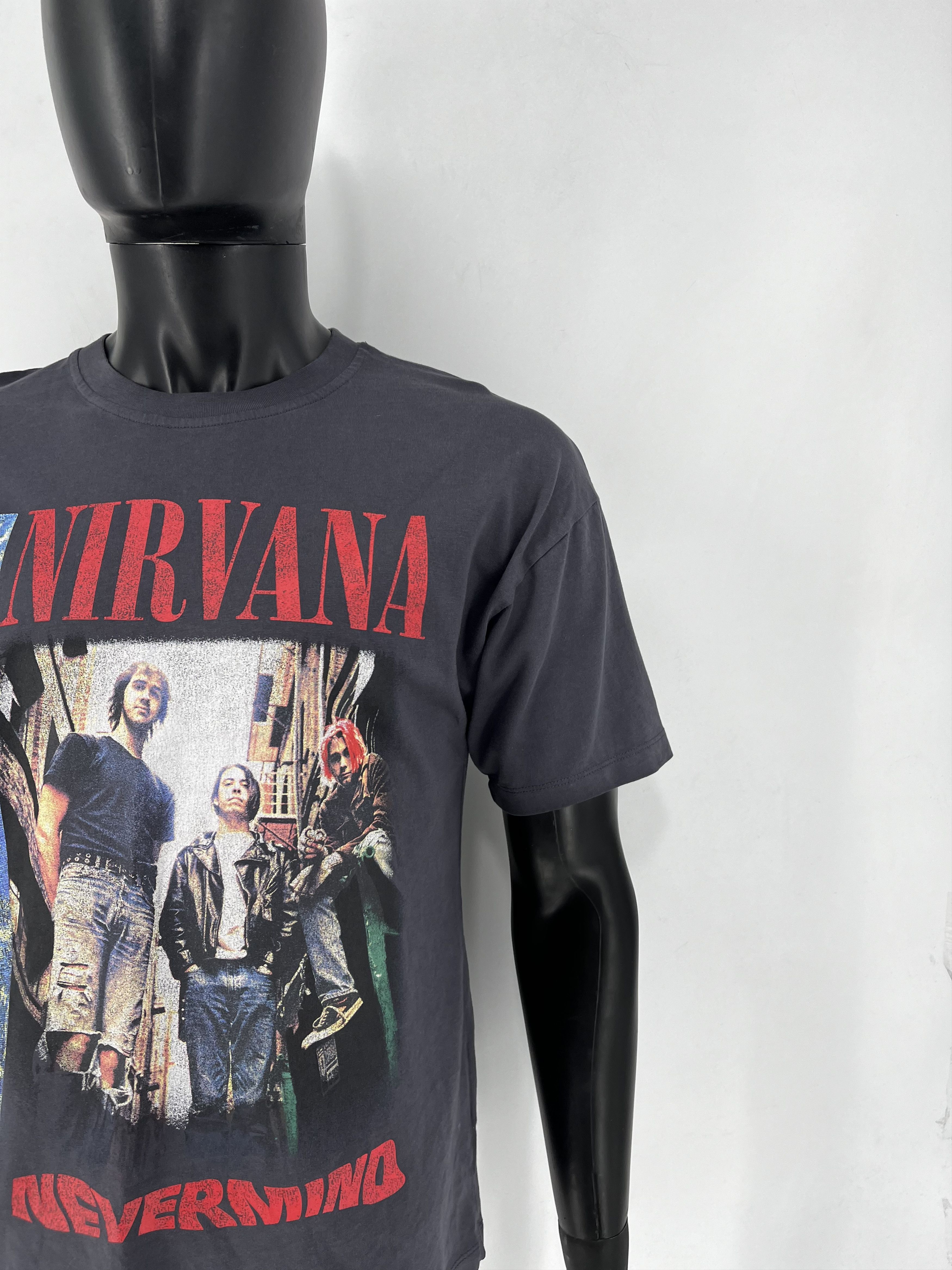 Band Tees × Vintage Vintage Y2K Nirvana Kurt Cobain Tee Print Band Tour Rock Size US XS / EU 42 / 0 - 7 Thumbnail