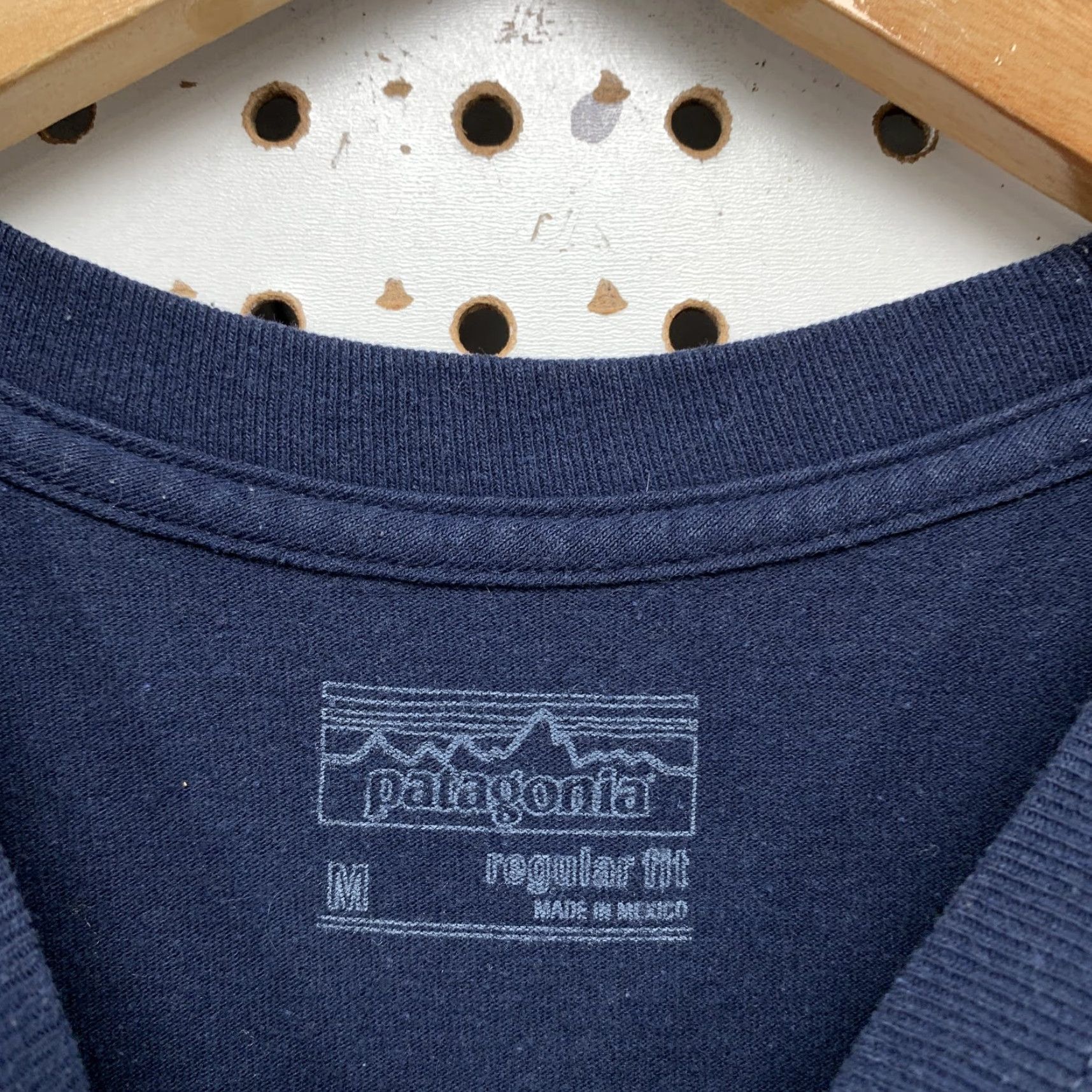 Patagonia Patagonia Long Sleeve Shirt Mens Medium Outdoor Cotton Logo Size US M / EU 48-50 / 2 - 6 Thumbnail