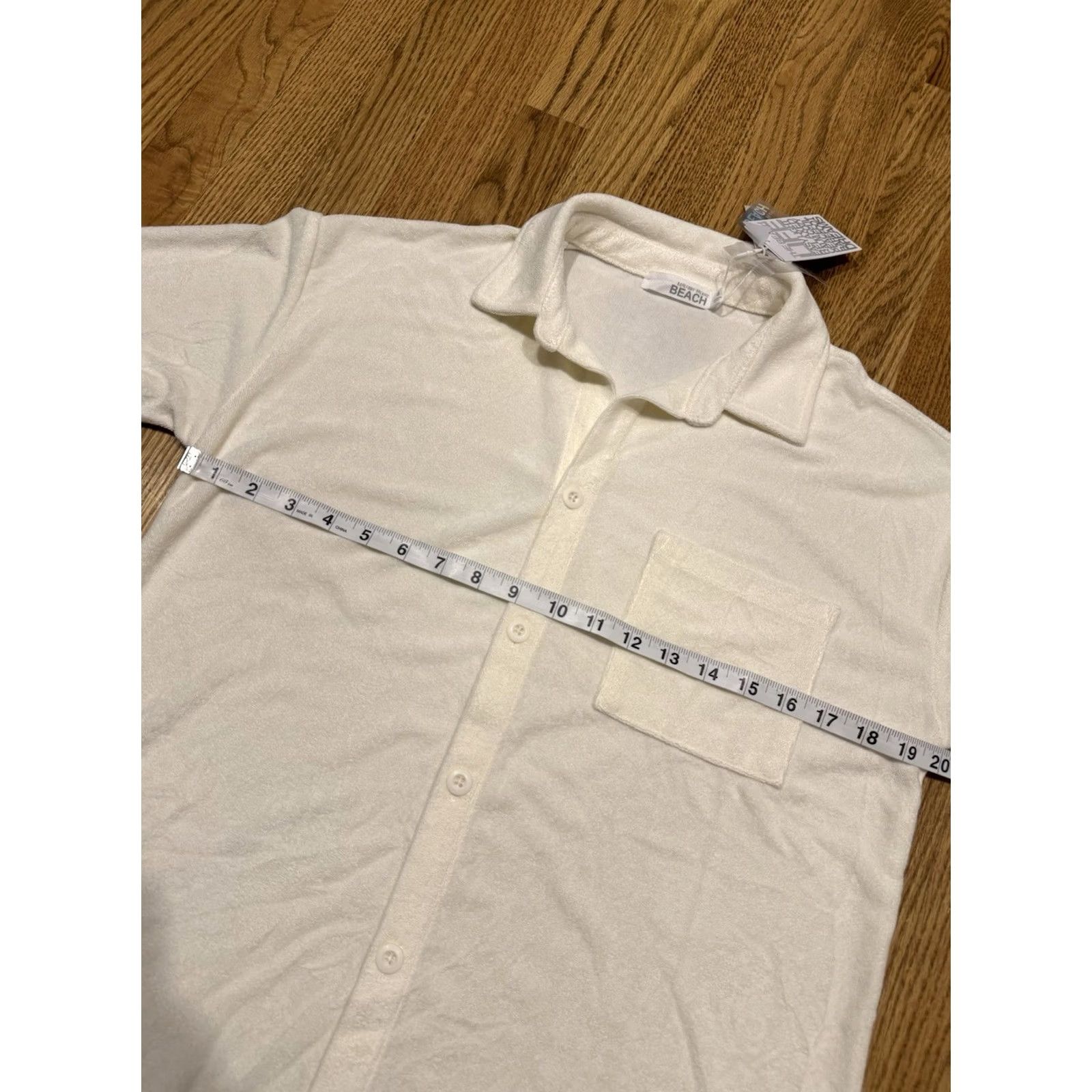 Vintage VINTAGE? No. Barefoot Dreams Shirt Shorts Set Mens S White Beach Lounge Button-Up Short Sleeve Button-Down Dream NWT Size US S / EU 44-46 / 1 - 7 Thumbnail