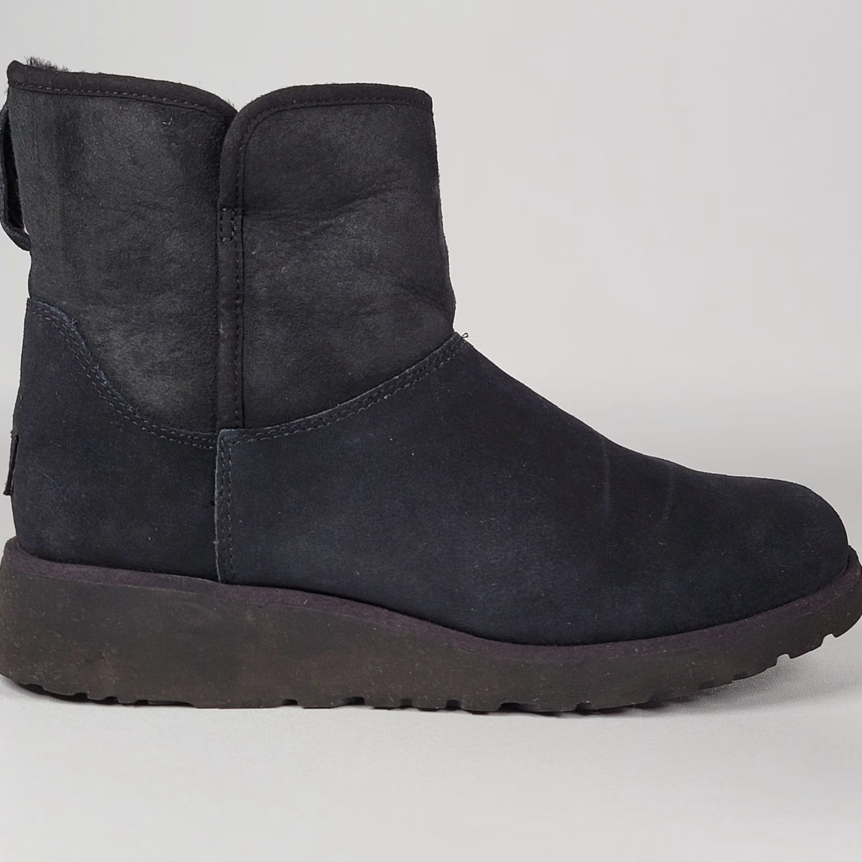 Ugg VINTAGE UGG Kristin Ankle Boots Black Suede 1012497 Women's Size 9.5/39.5 Leather Sheepskin Lining Slip-On Wedge Heel Size US 10 / IT 40 - 3 Thumbnail