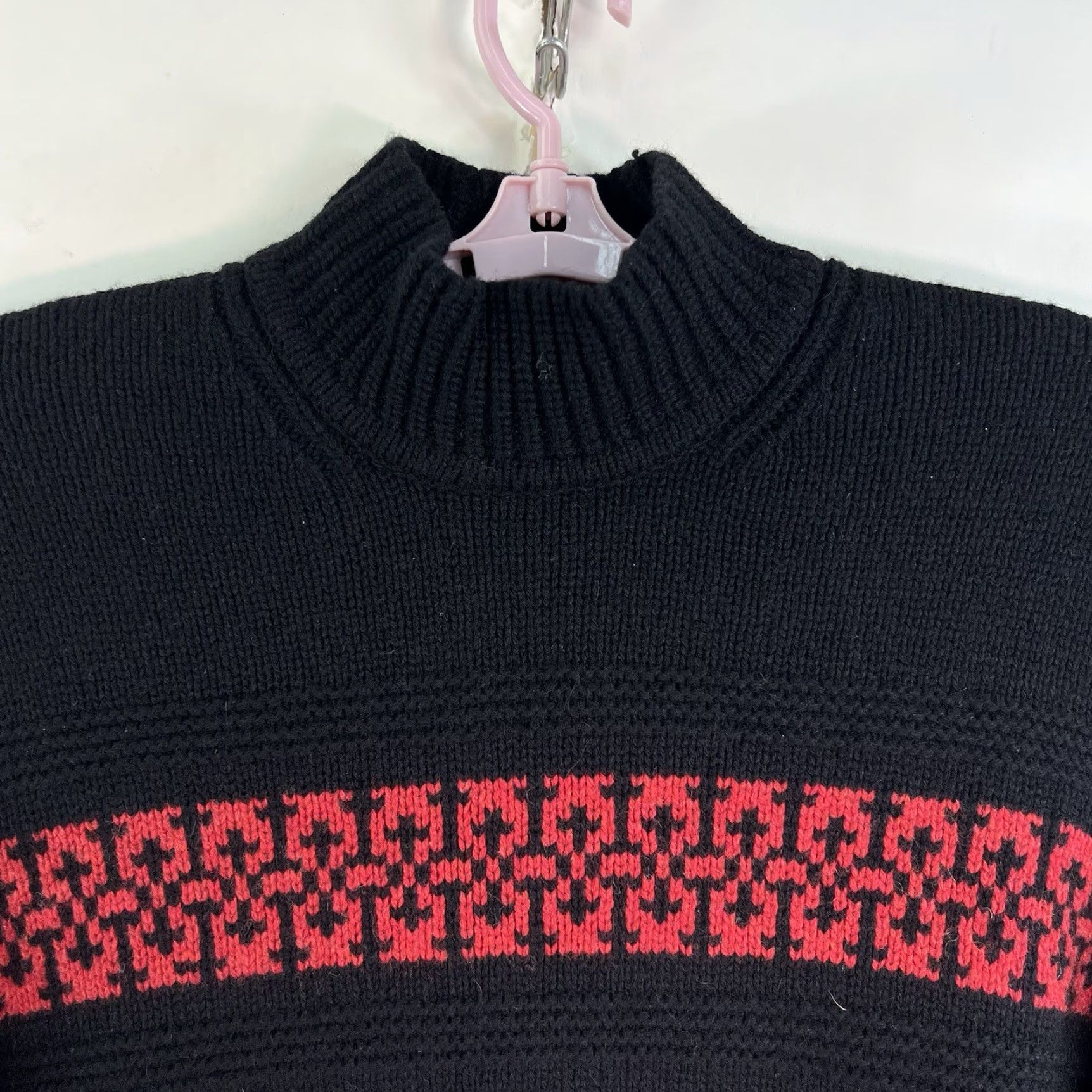 Tommy Hilfiger Tommy Hilfiger Sweater Mens XL Black Red 100% Lambswool Knit High Neck Pullover Fair Isle Logo Accent Mens Size US XL / EU 56 / 4 - 3 Thumbnail