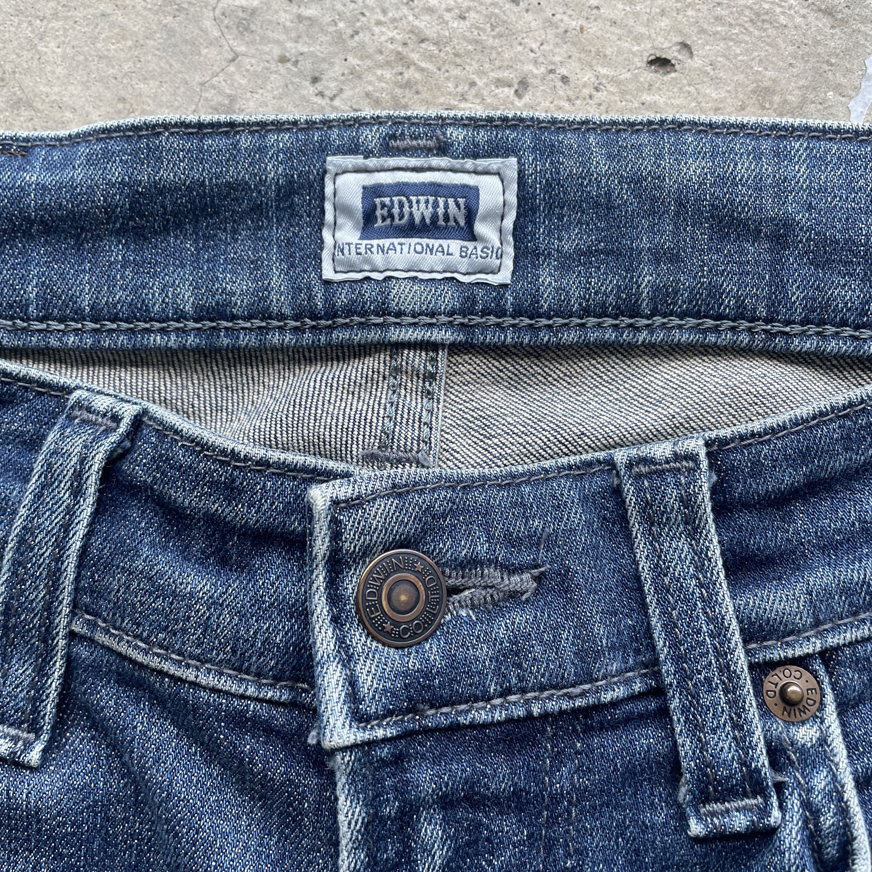 Japanese Brand VINTAGE EDWIN DISTRESSED JEANS FADED DENIM PANTS W29 Size US 29 - 6 Thumbnail