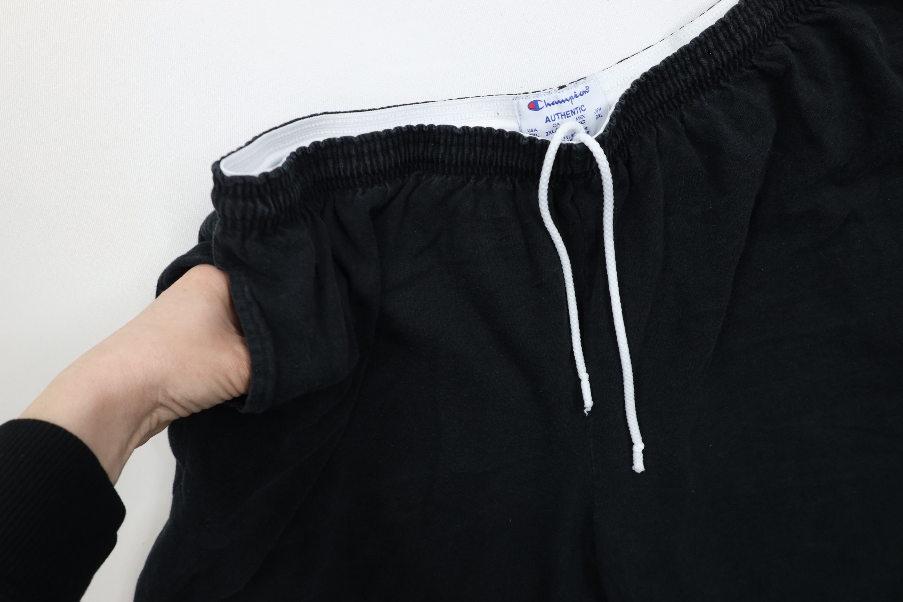 Champion × Vintage Vintage Champion Classic Logo Above Knee Shorts Black Cotton Size US 38 / EU 54 - 6 Thumbnail