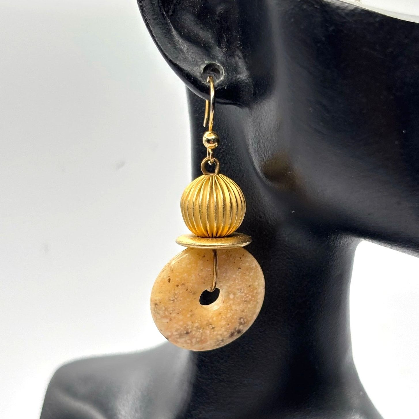 Other Gold Circular Earrings Size ONE SIZE - 1 Thumbnail