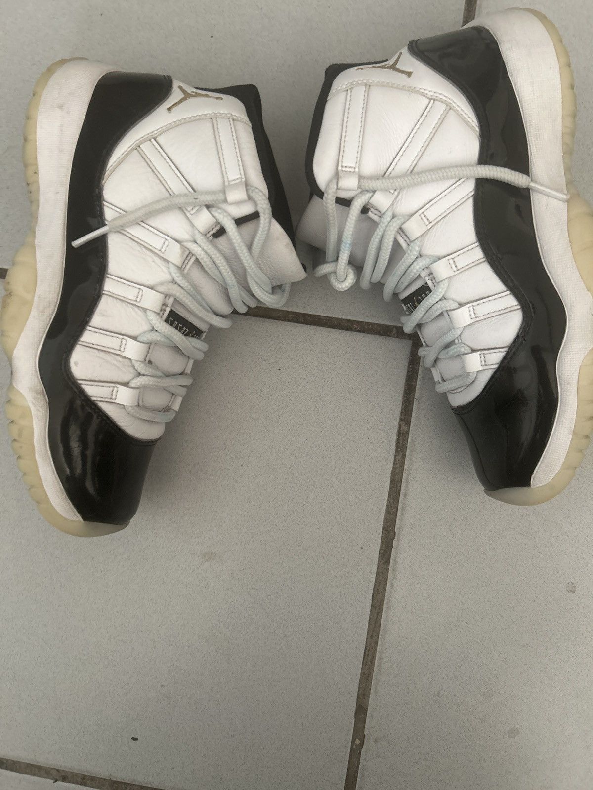 Jordan Brand Jordan 11 gratitude size 7 Used with Og box Size US 7 / EU 40 - 2 Thumbnail