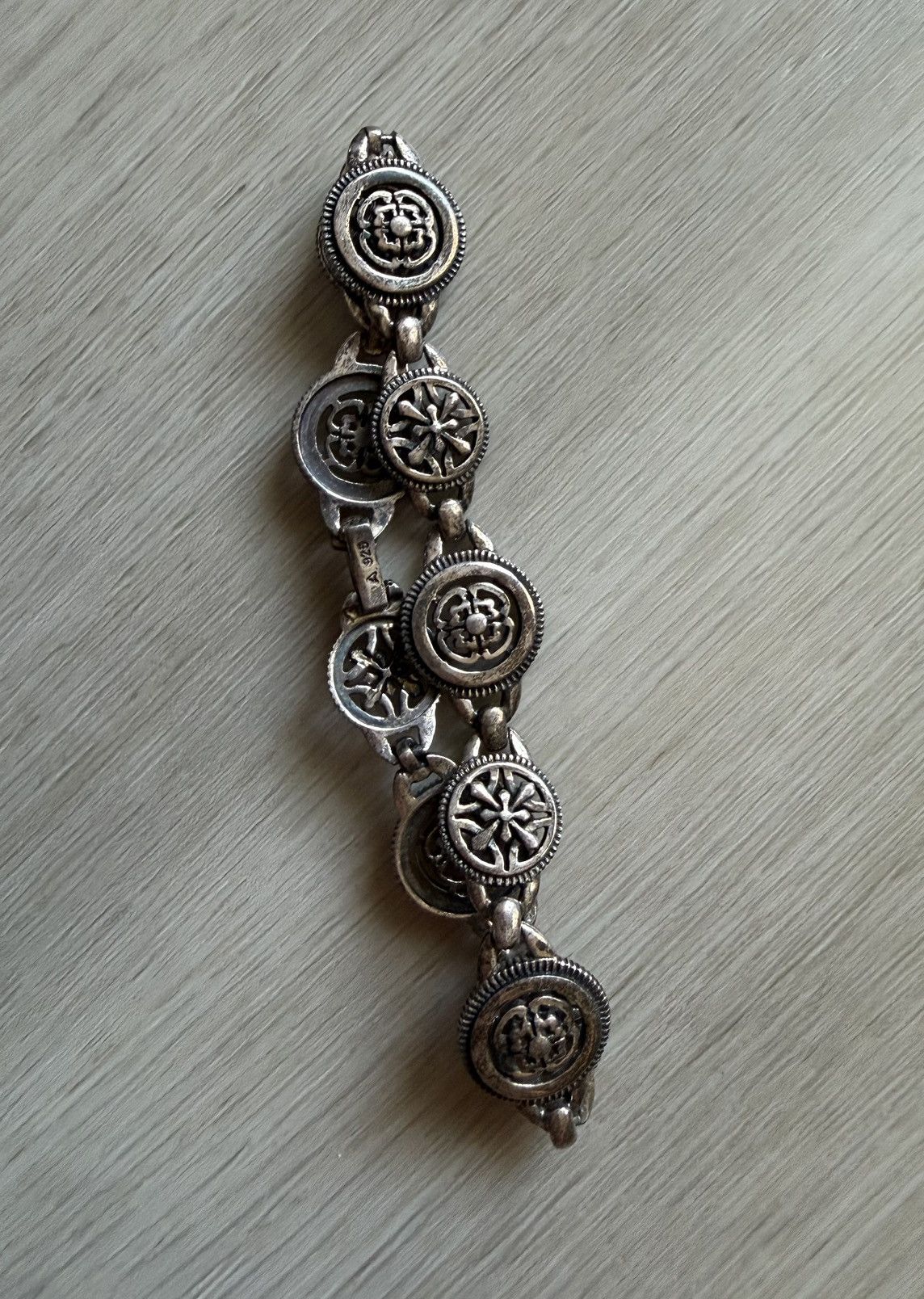 Vintage Vintage Sterling Silver Circle Link Bracelet Concha / Shield Size ONE SIZE - 3 Thumbnail