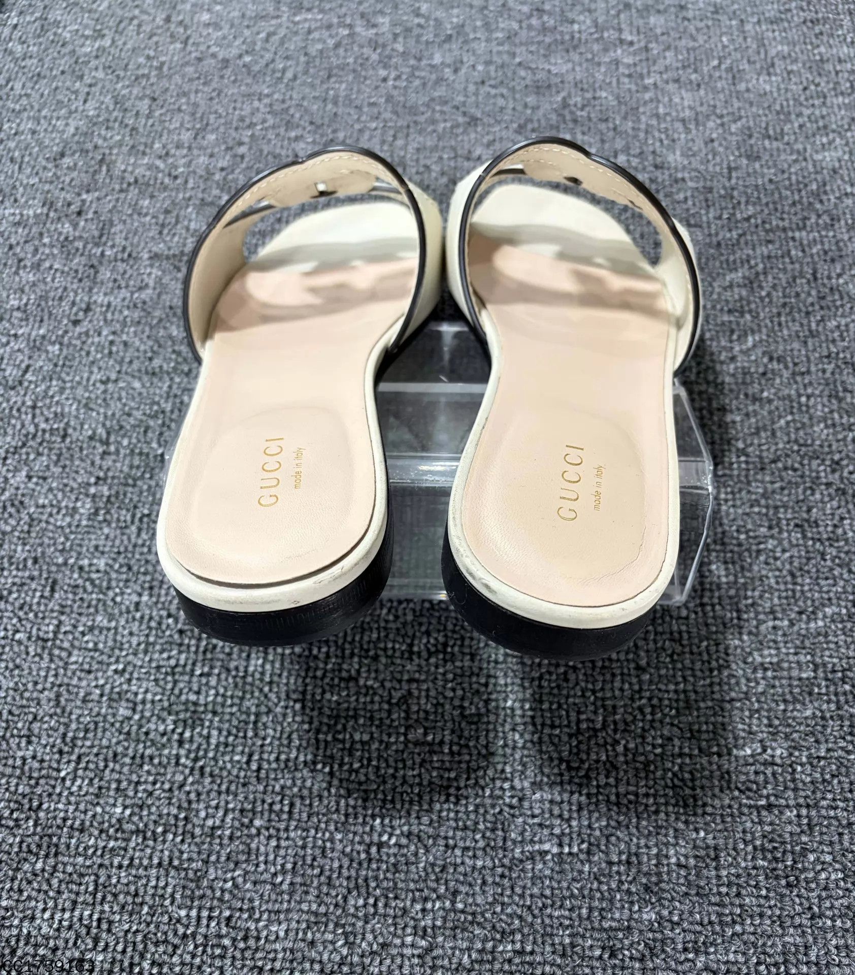 Gucci GUCCI Double G cutout macaron green slides women's 36 Size US 5.5 / IT 35.5 - 6 Thumbnail