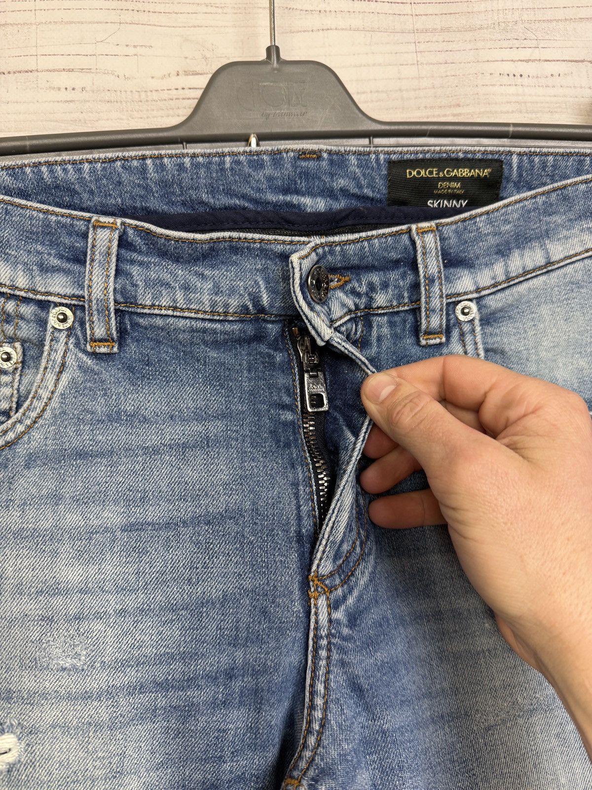 Dolce & Gabbana Crazy Vintage Dolce & Gabbana Jeans Metal Logo Size 34" / US 12 / IT 48 - 9 Thumbnail