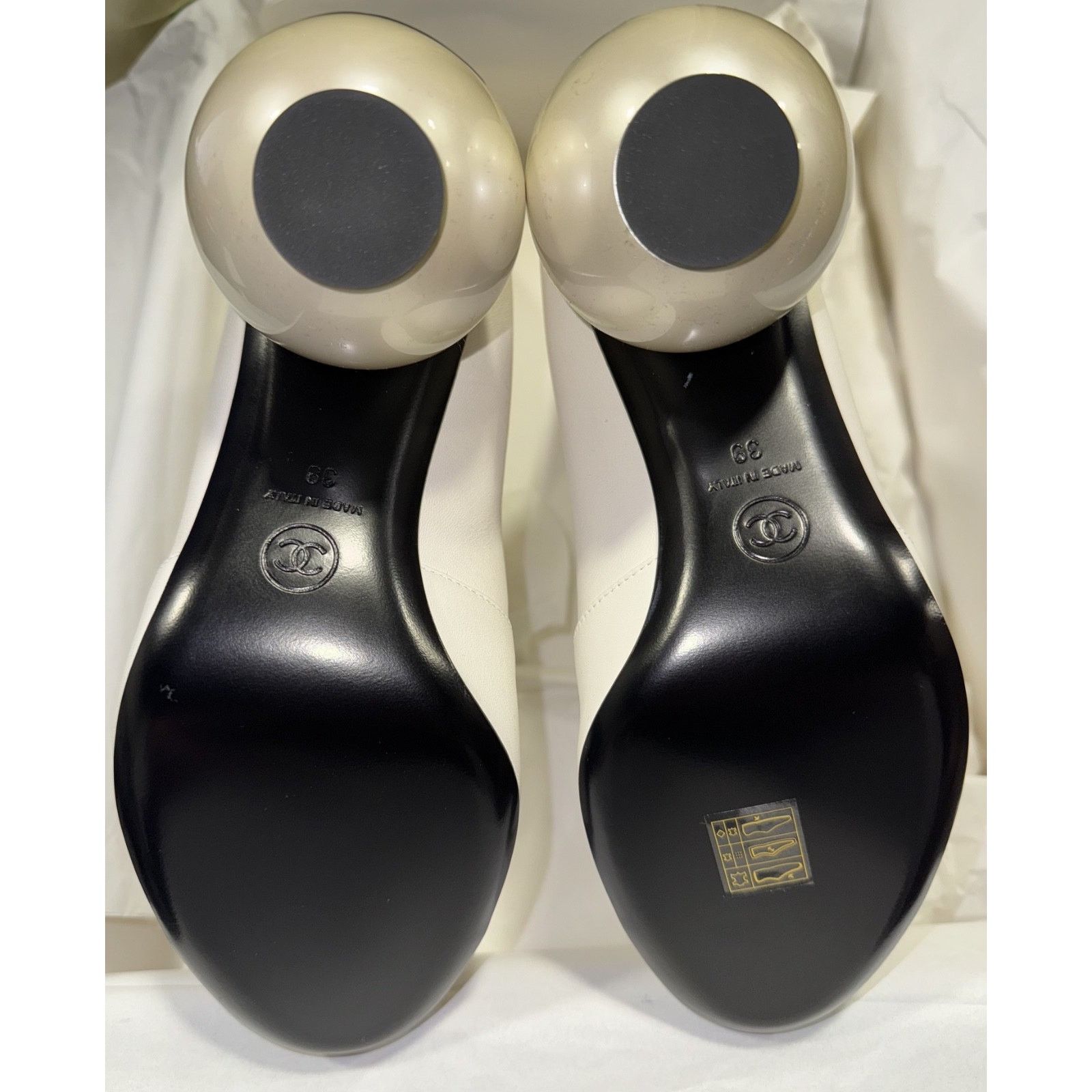 Chanel Pearl Ball Heel CC Logo Stretch Leather Midcalf Boot 39 Size US 9 / IT 39 - 24 Thumbnail