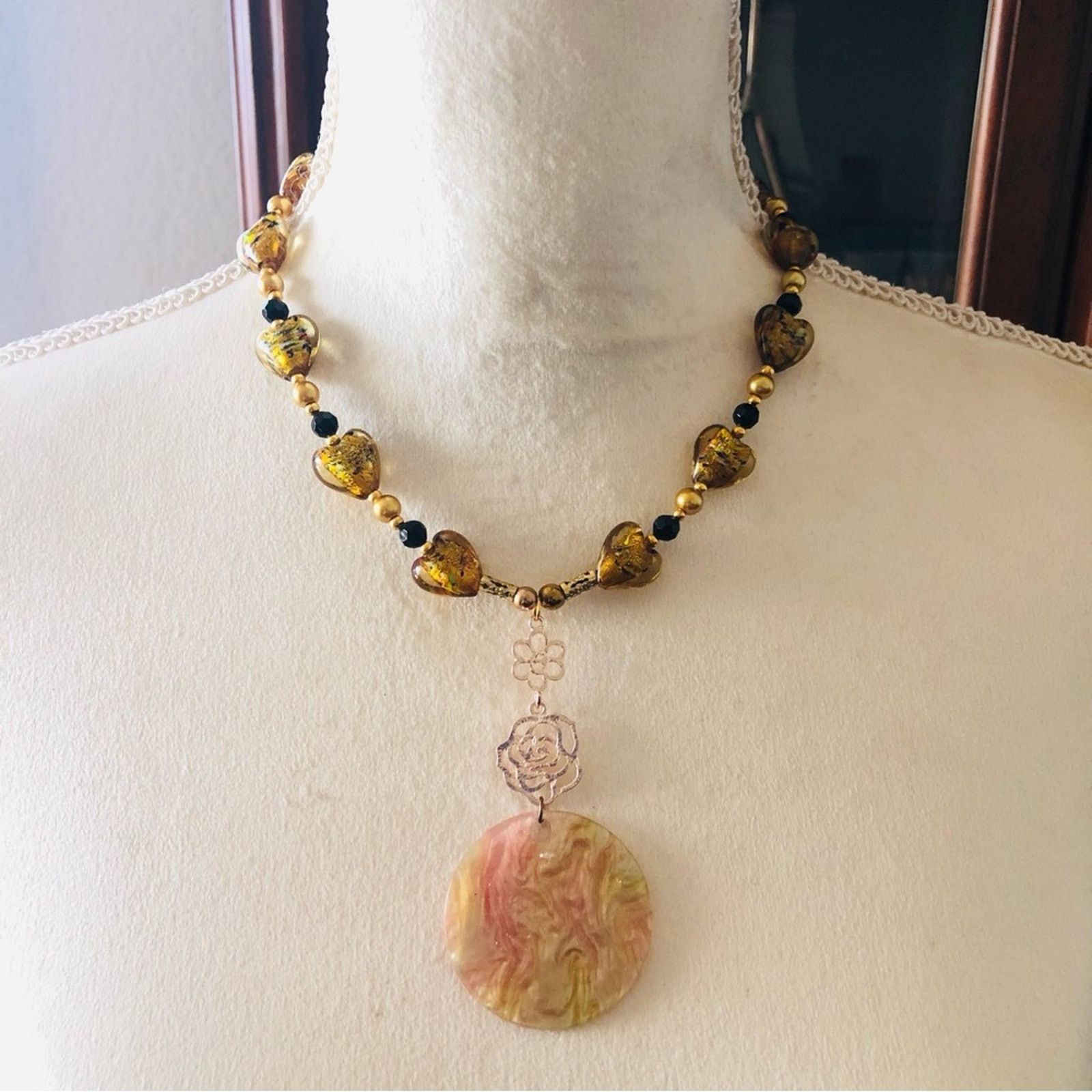 Handmade Handcrafted repurpose sparkle medallion drop Pearl necklace Size ONE SIZE - 3 Thumbnail