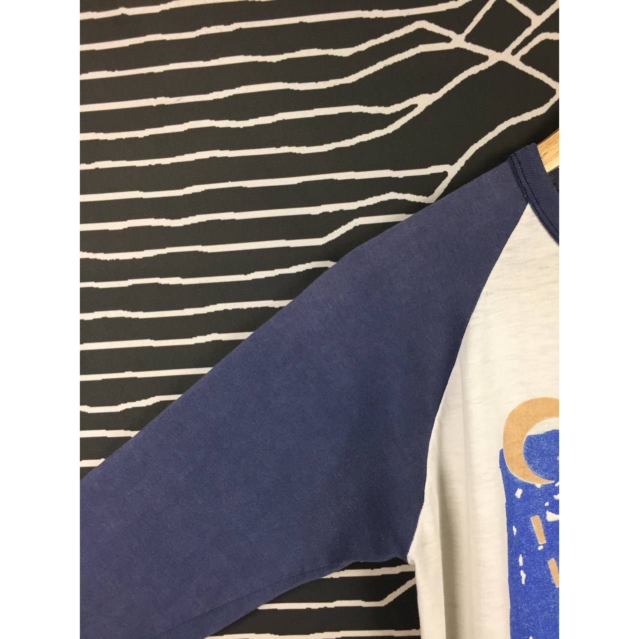 Band Tees Vtg 80s David Bowie Serious Moonlight Tour 83 Raglan Tee Size US S / EU 44-46 / 1 - 9 Thumbnail
