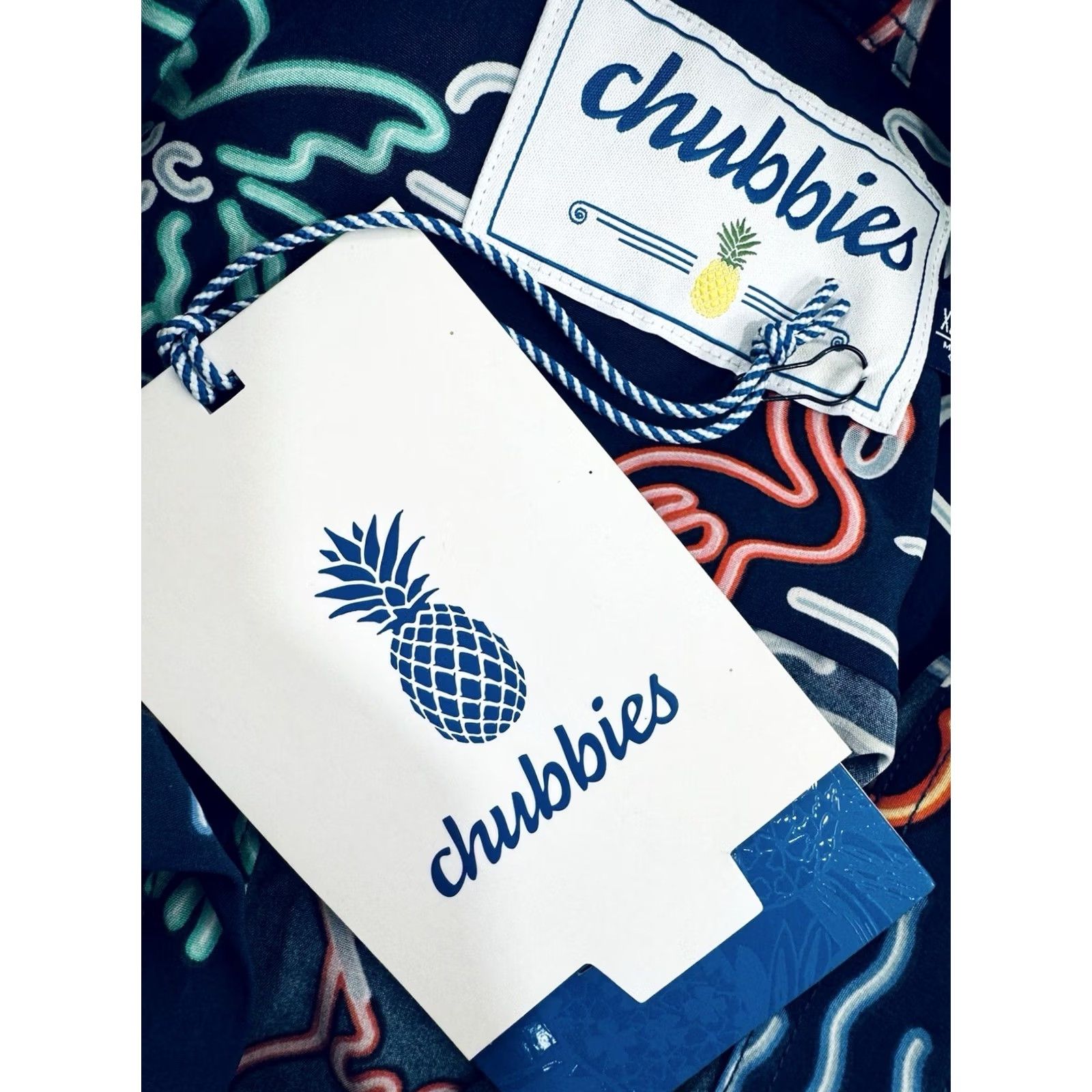 Chubbies Chubbies Shirt Mens 2XL Blue Hawaiian Flamingo Palm Neon Miami Aloha Button-Up Short Sleeve Size US XXL / EU 58 / 5 - 4 Thumbnail