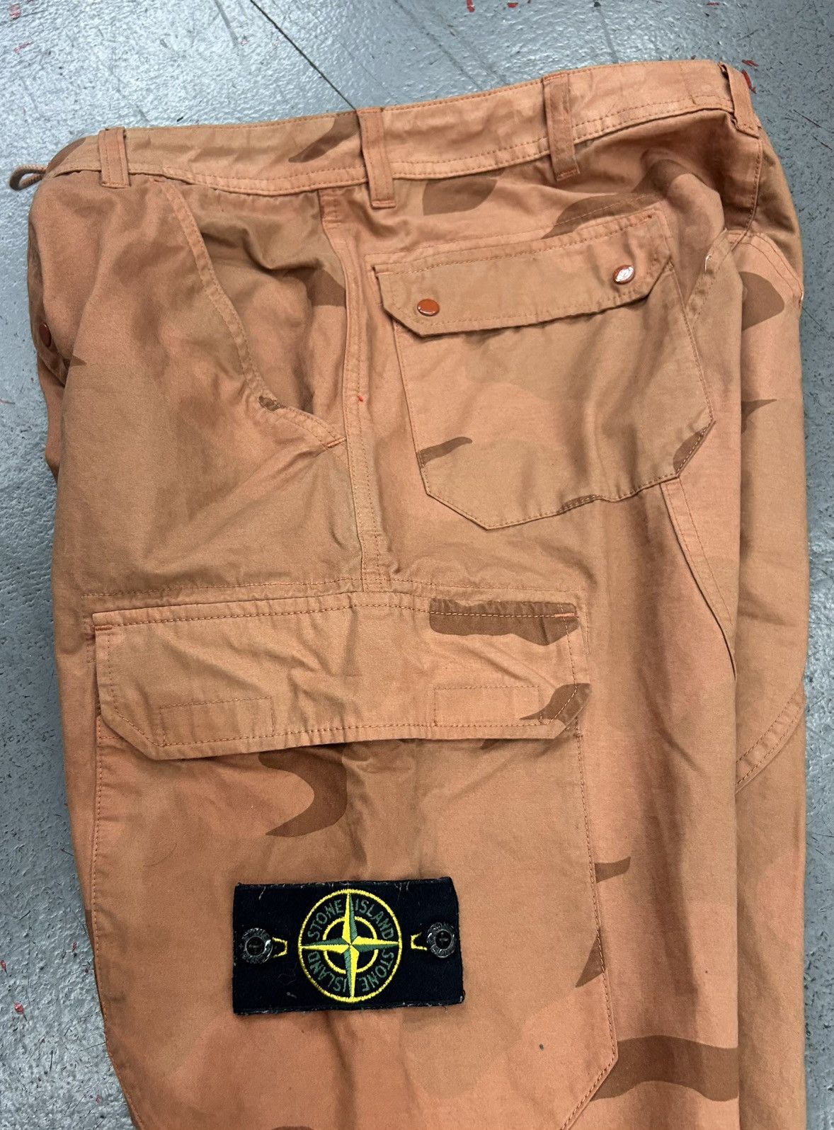Stone Island × Supreme Supreme x Stone Island Cargo Pants Coral Camo Size 30 Size US 30 / EU 46 - 13 Thumbnail