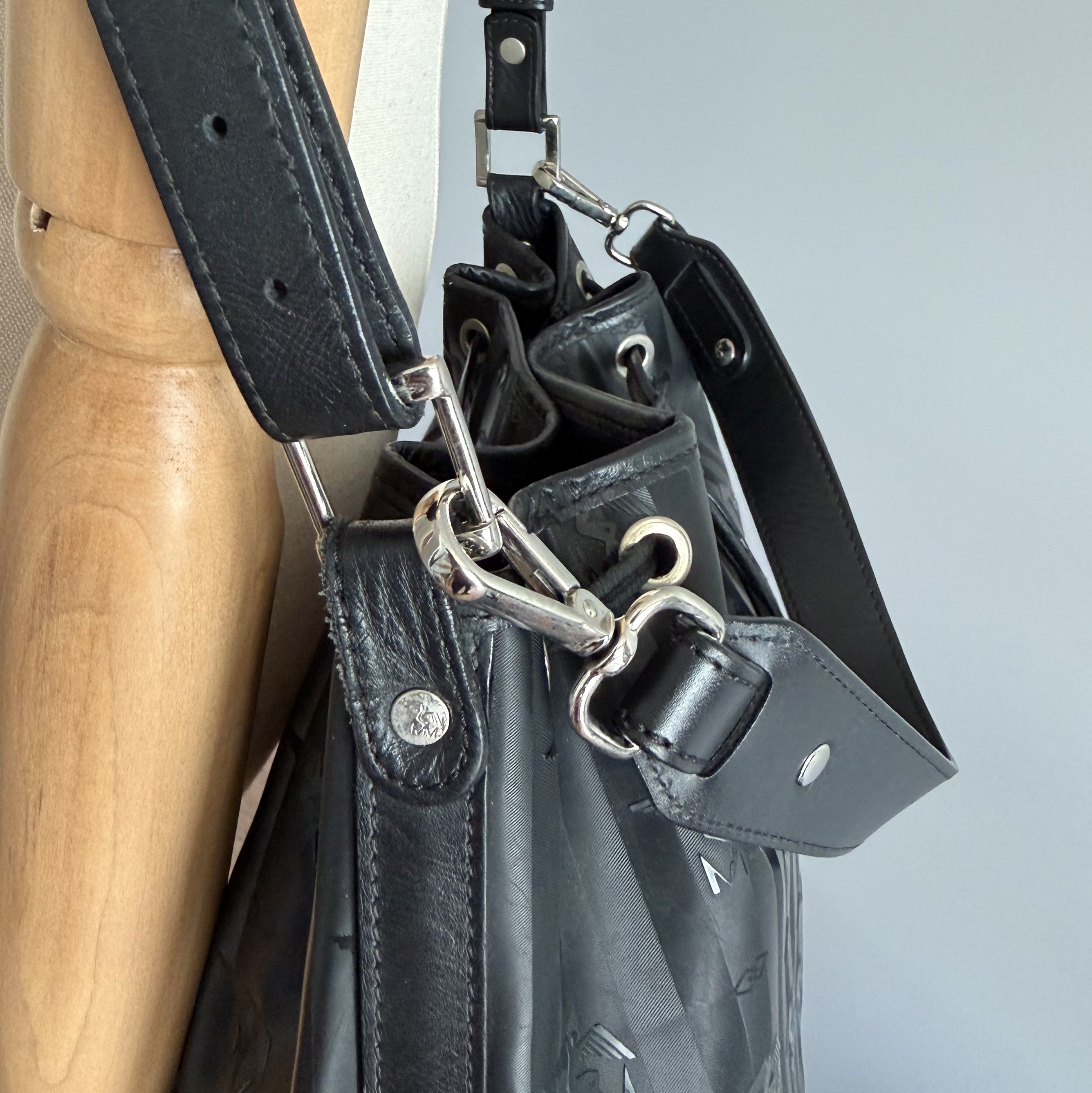 Maison Mollerus MAISON MOLLERUS Vinerus Sion Bucket Bag Canvas Luxury Brand Size ONE SIZE - 11 Thumbnail