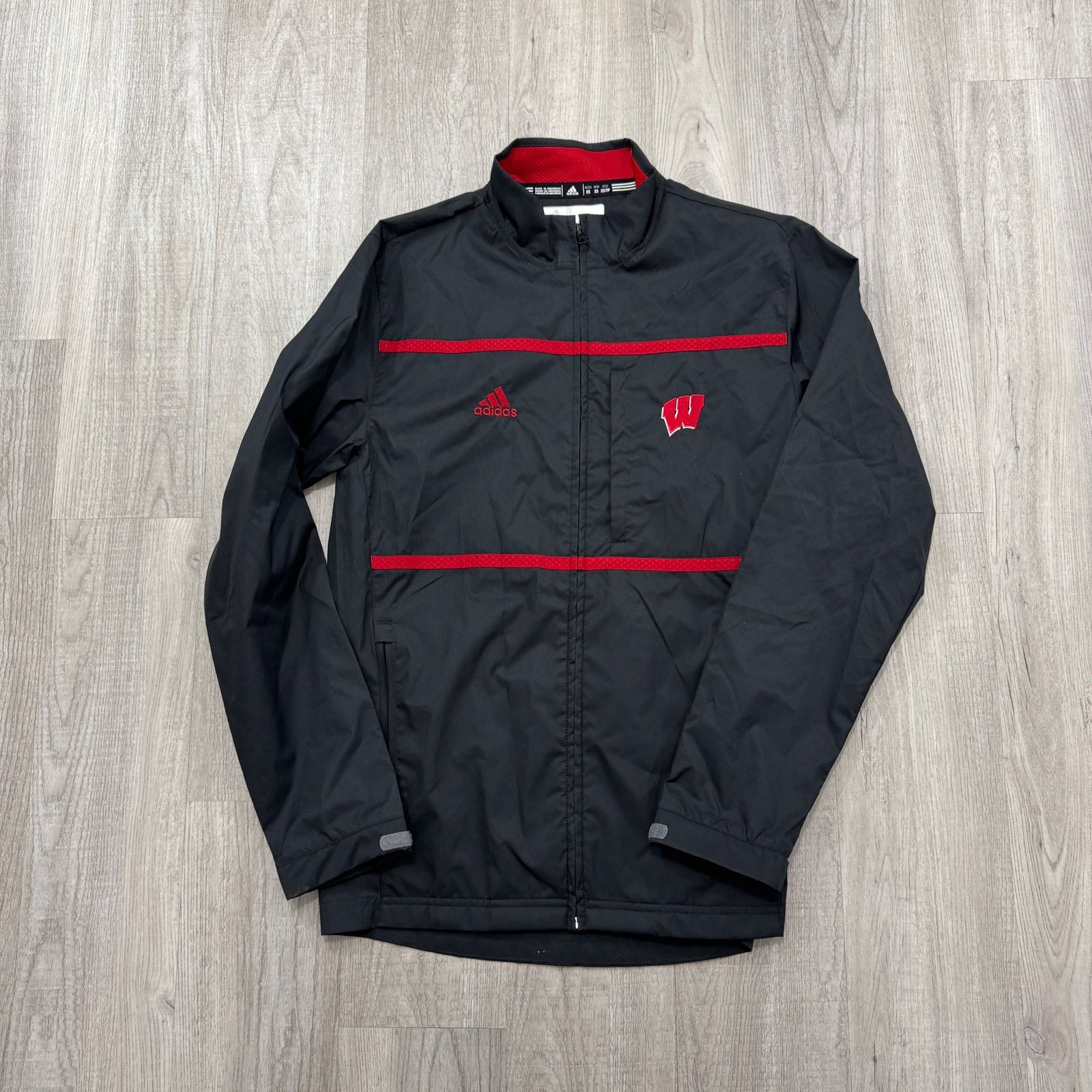 Adidas Adidas Wisconsin Badgers Windbreaker Jacket Men's XS Size US XS / EU 42 / 0 - 1 Thumbnail