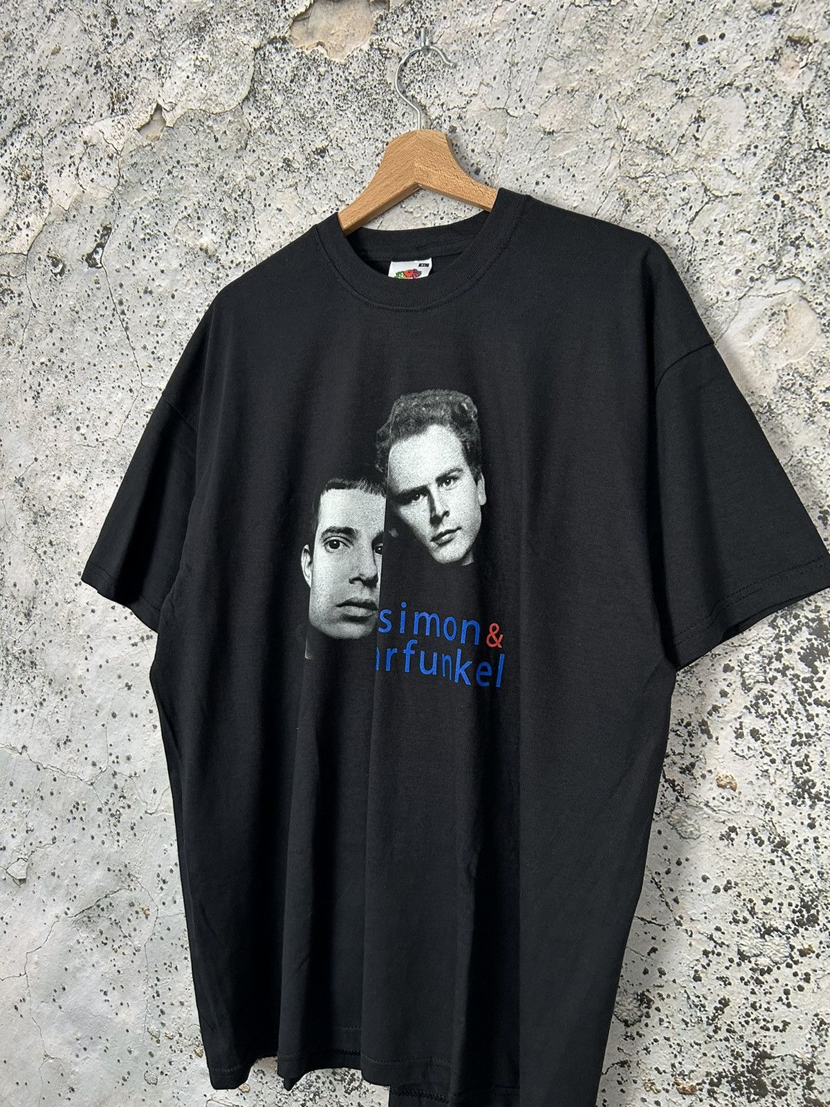 Band Tees × Vintage Vintage Simon & Garfunkel Old Friends 2004 Tour Tee Band Size US XL / EU 56 / 4 - 2 Thumbnail