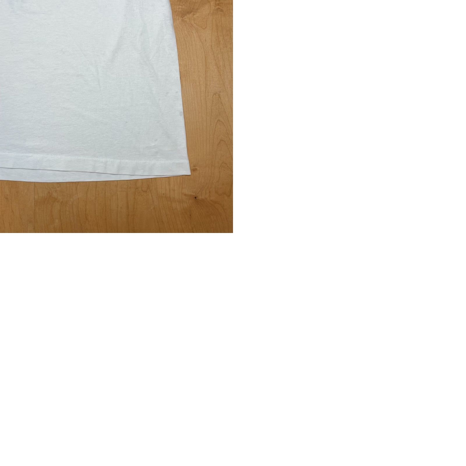Vintage VINTAGE Shirt L White Gymnastics Solid Short Sleeve Crewneck Size US L / EU 52-54 / 3 - 9 Thumbnail