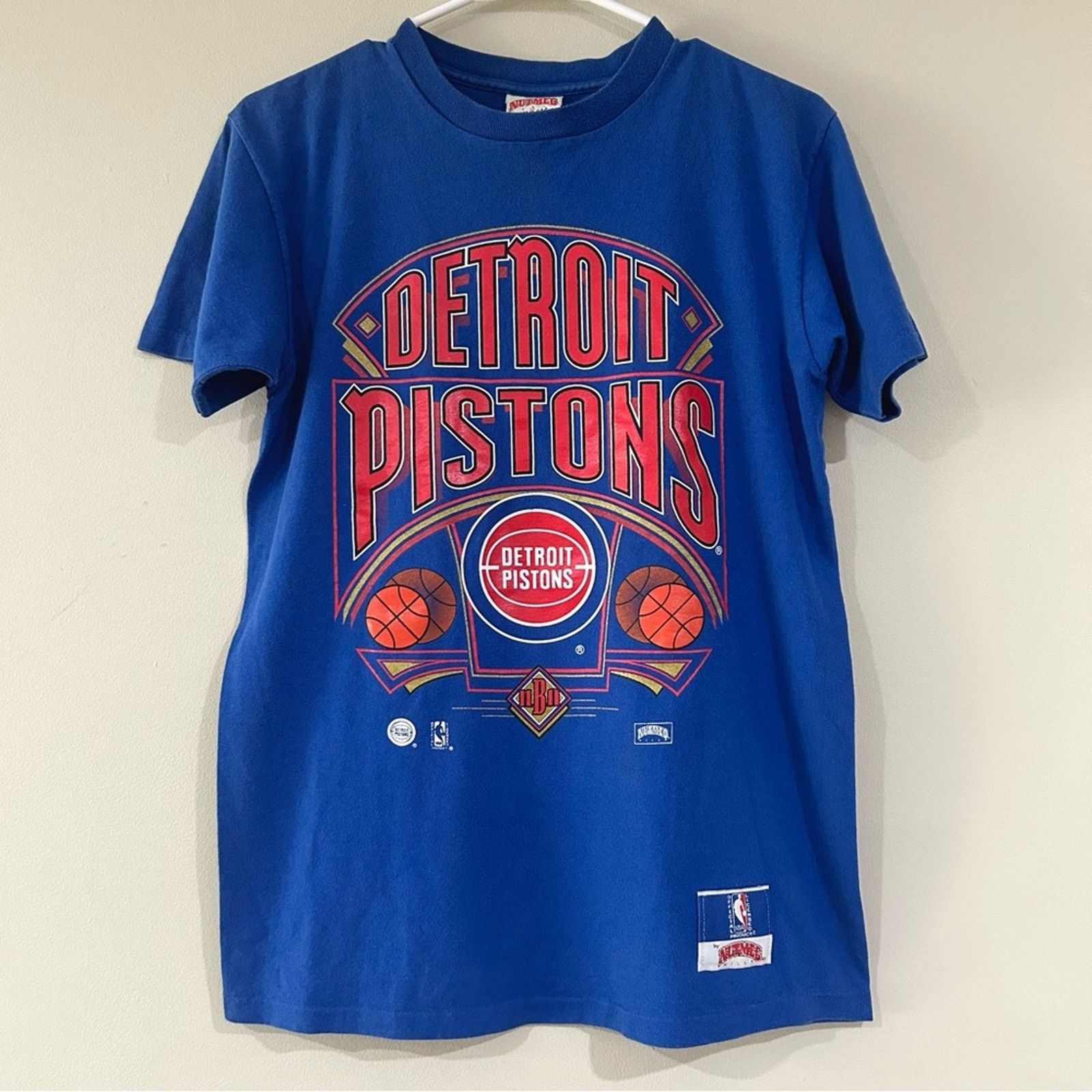 Nutmeg Vintage Nutmeg Detroit Pistons Basketball Shirt Size US S / EU 44-46 / 1 - 1 Thumbnail