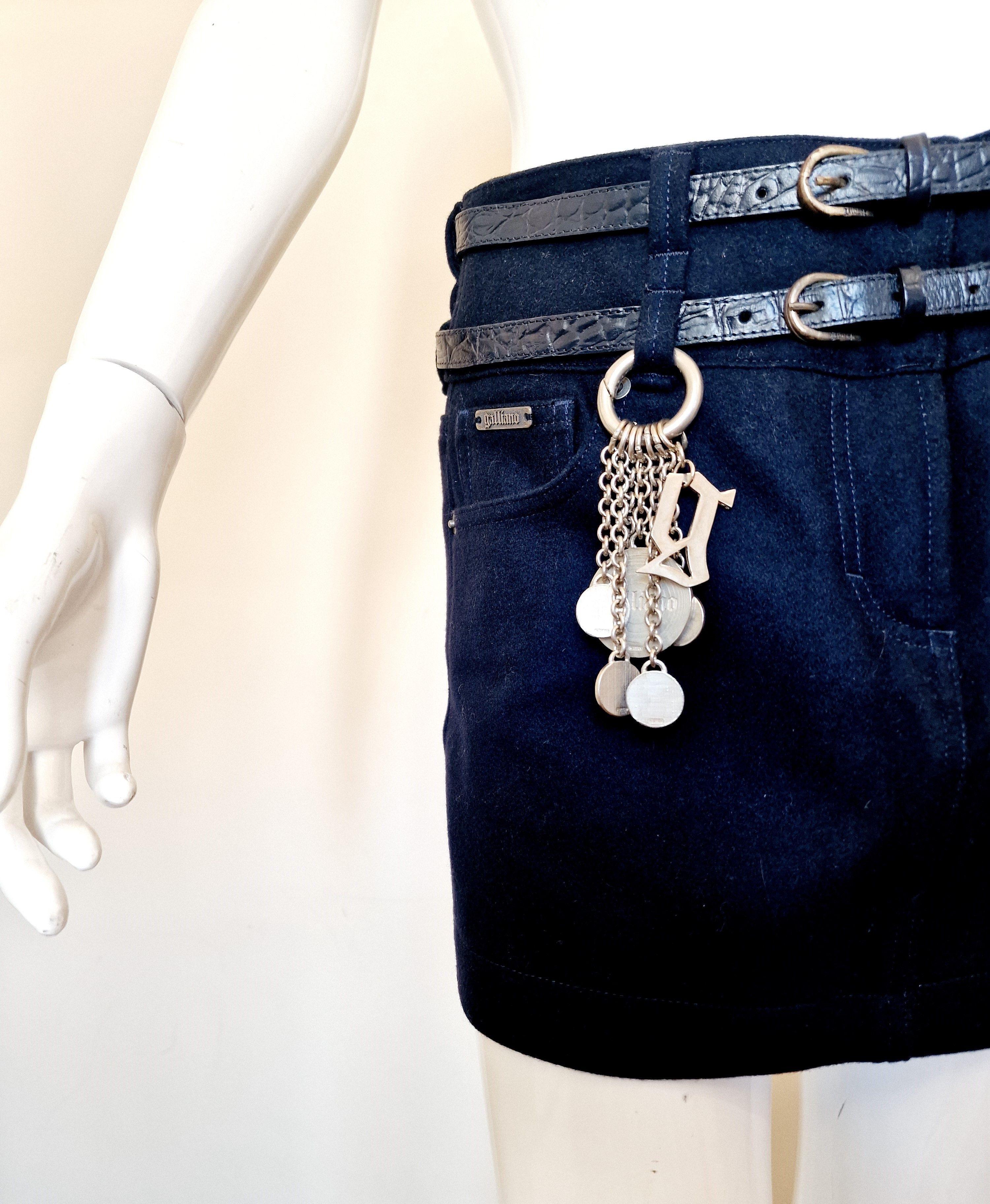 John Galliano John Galliano Chain Gazette Charm Leather Belt Mini Skirt Size 27" / US 4 / IT 40 - 6 Thumbnail