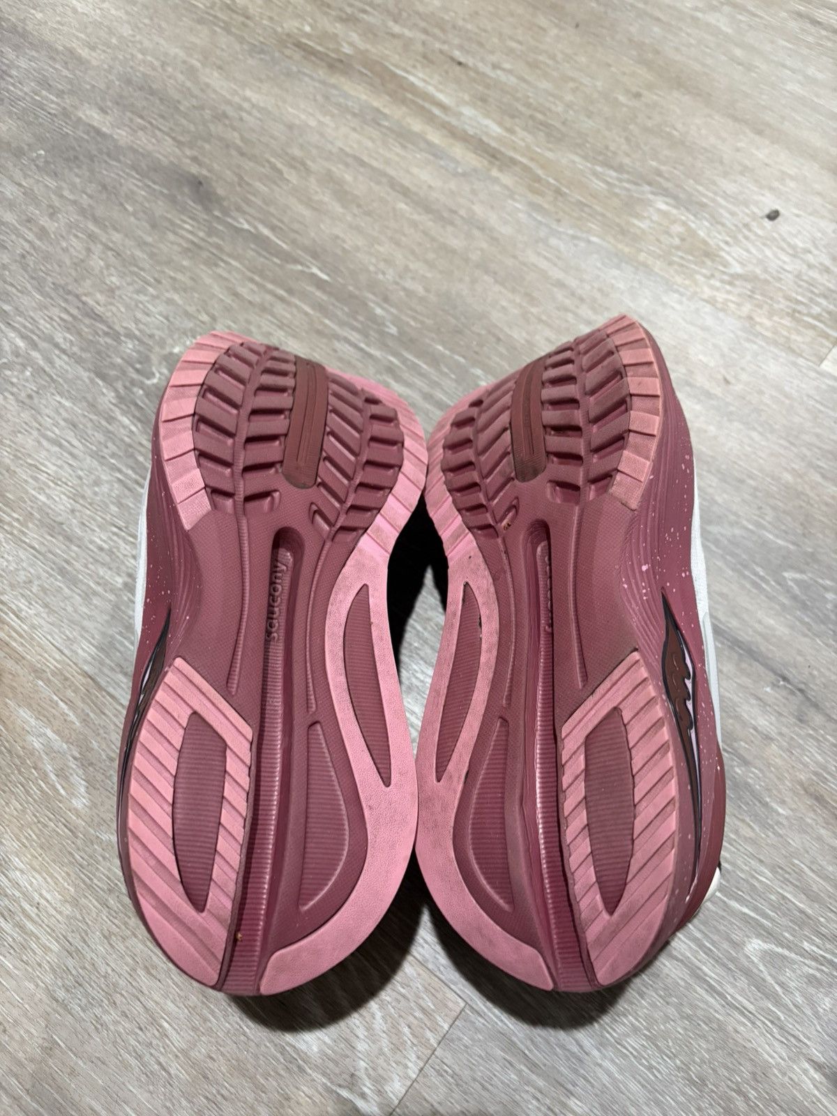 Saucony Saucony Endorphin Shift 3 Running Shoes White and Berry Size US 8.5 / IT 38.5 - 15 Thumbnail