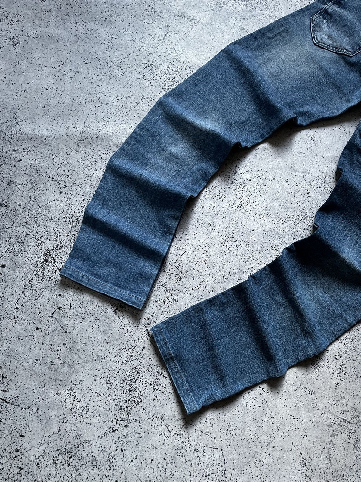 Dolce & Gabbana Vintage Dolce & Gabbana Metal Logo Denim Jeans Slim Fit Y2K Size US 32 / EU 48 - 3 Thumbnail